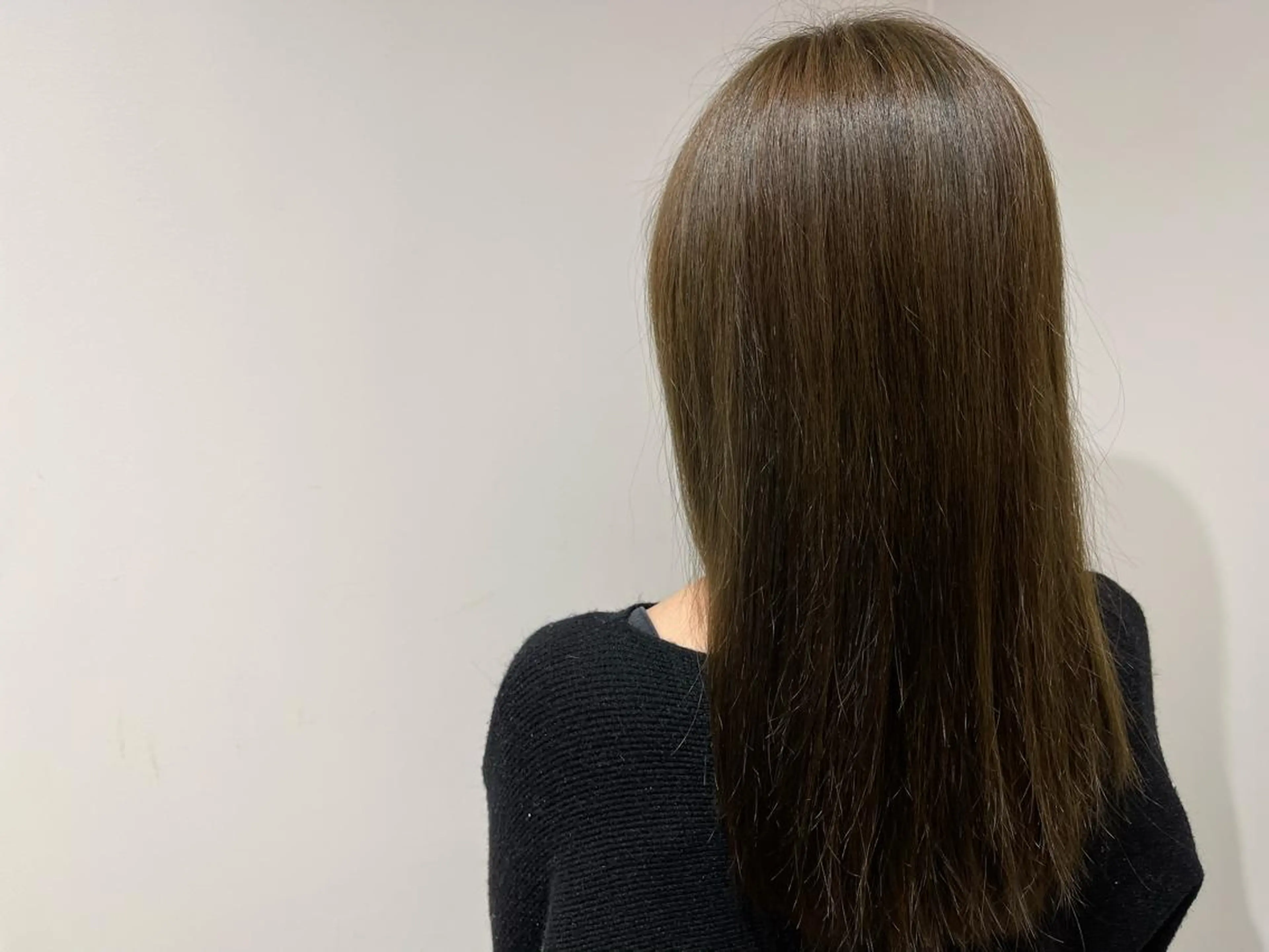 ロング カラー ベージュカラー オリーブベージュ DISCOHAIR 海老名店池田真聖のヘアスタイル