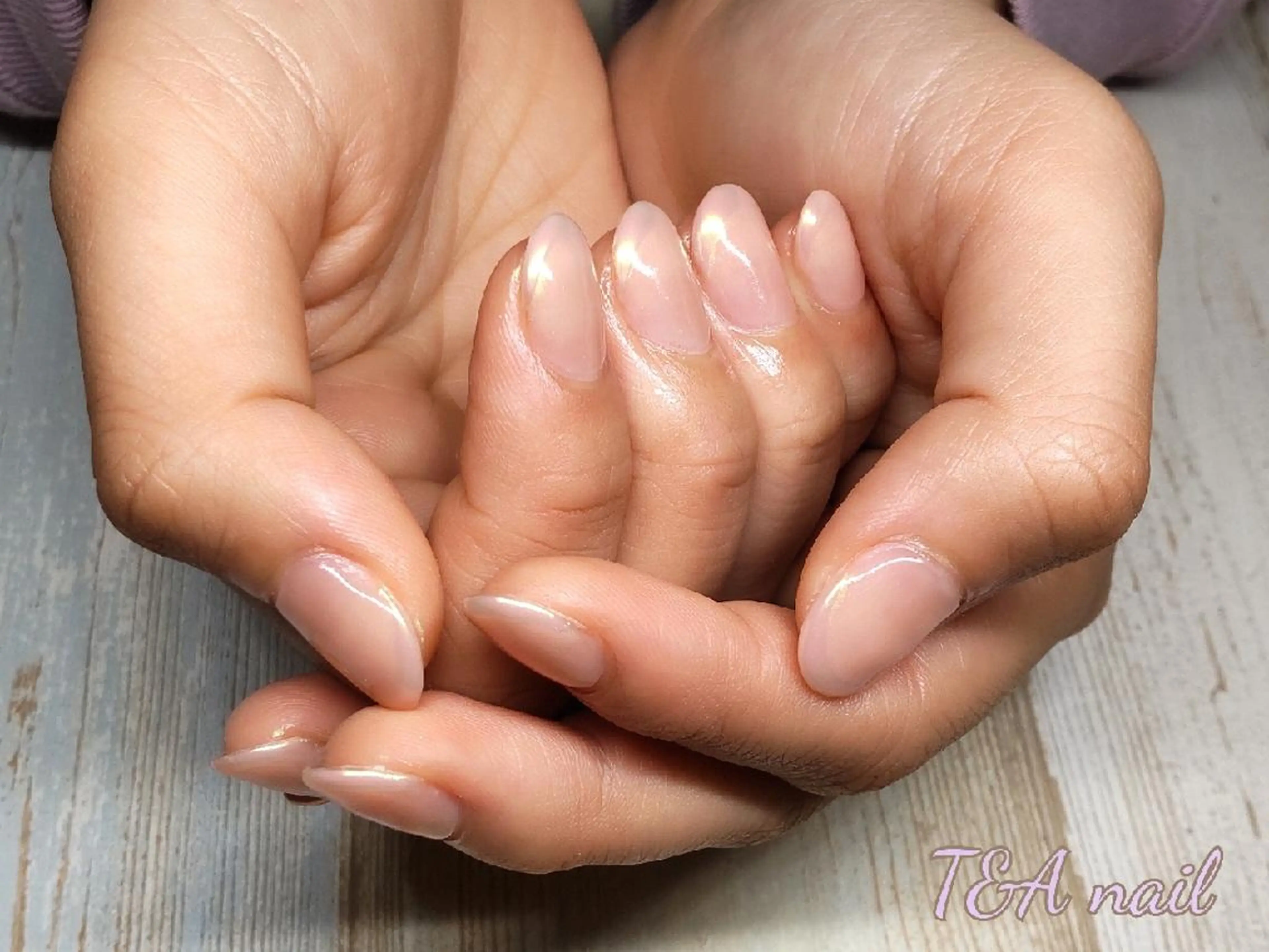 ミディアム ネイル オーロラネイル フレンチネイル ジェルネイル ニュアンスネイル スカルプネイル ハンドネイル T&A nailのネイルデザイン