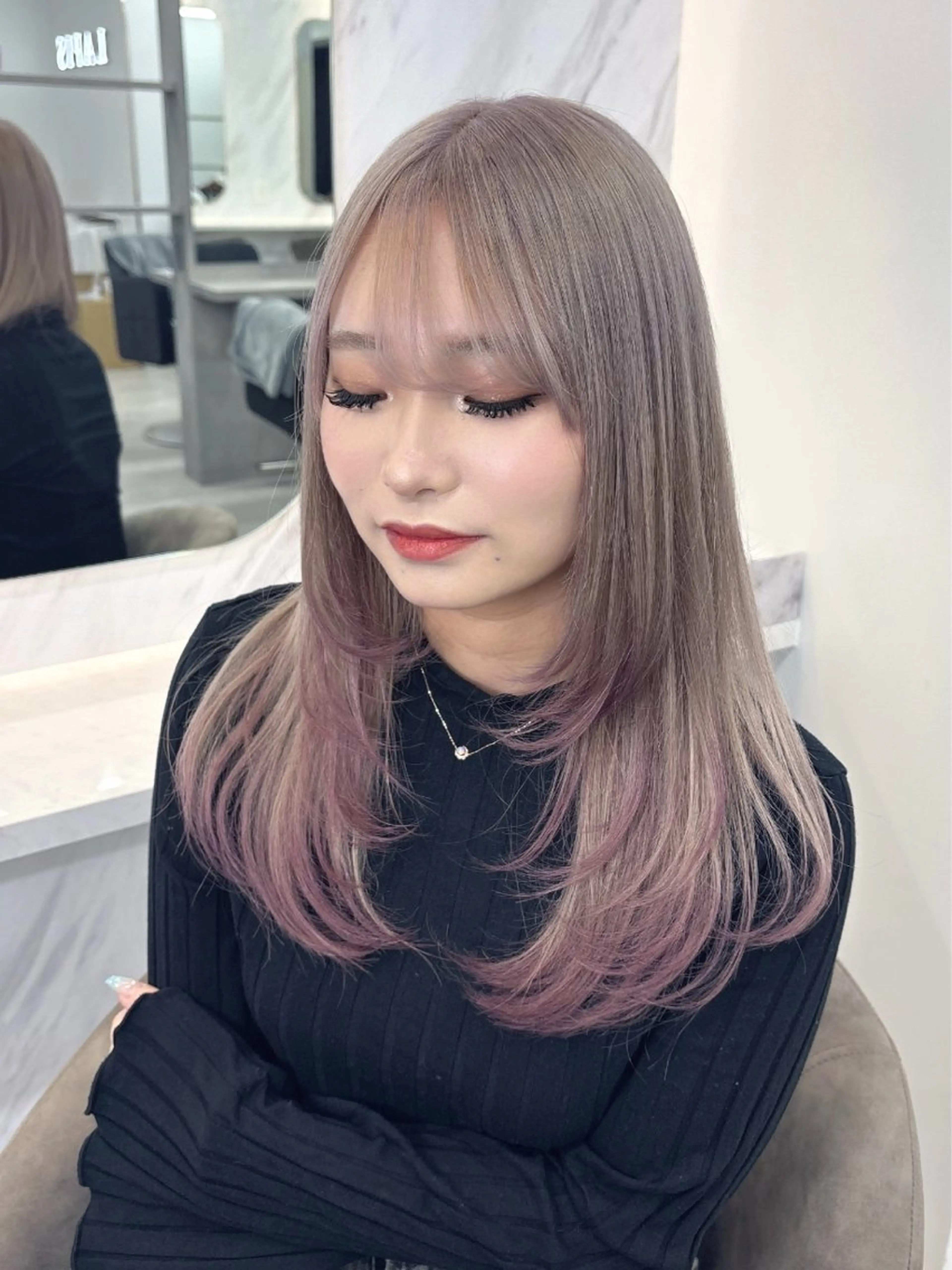 🦋韓国風🇰🇷レイヤーカット🦋の写真