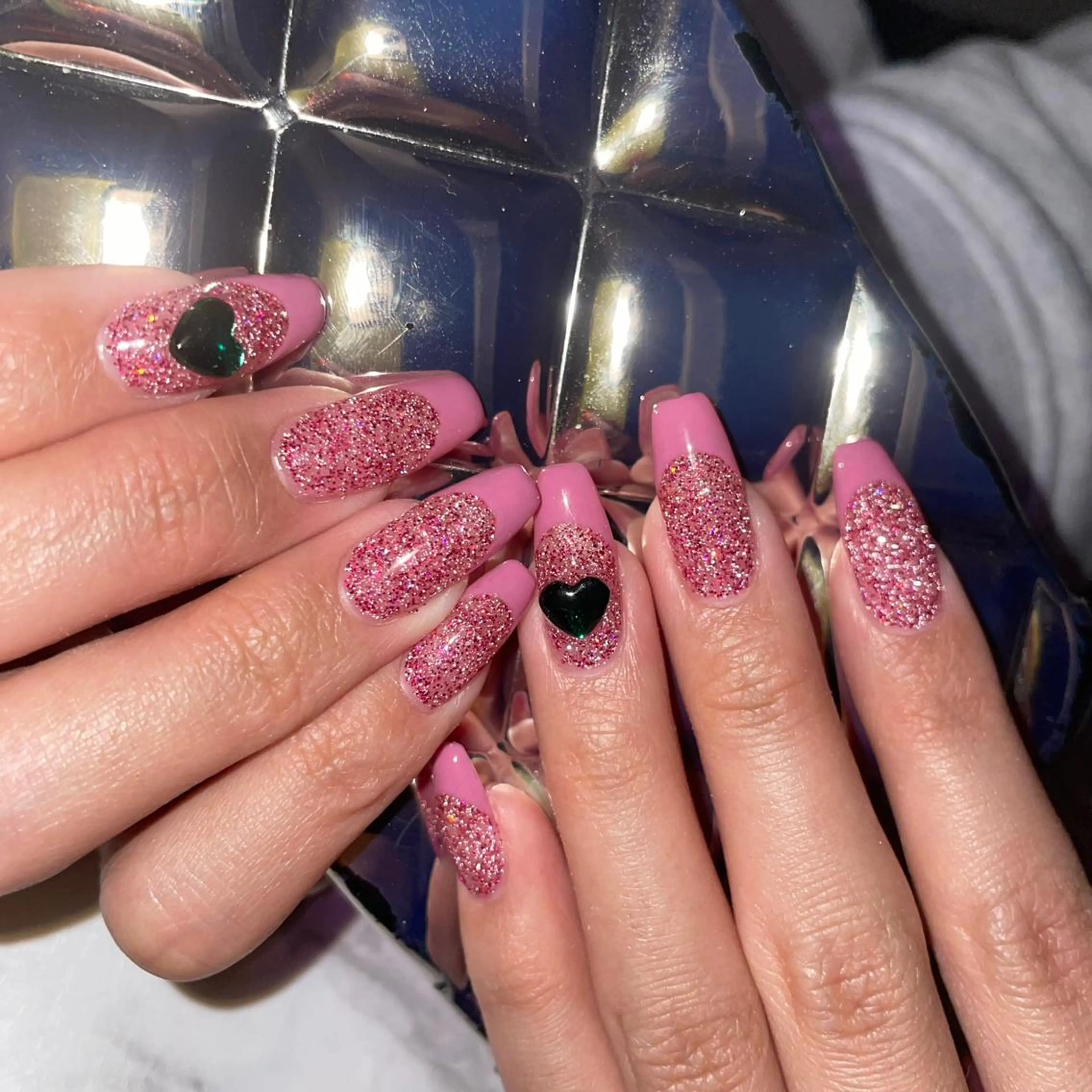 ネイル Beauty Salon amour所属・Seven's / NANAのネイルデザイン