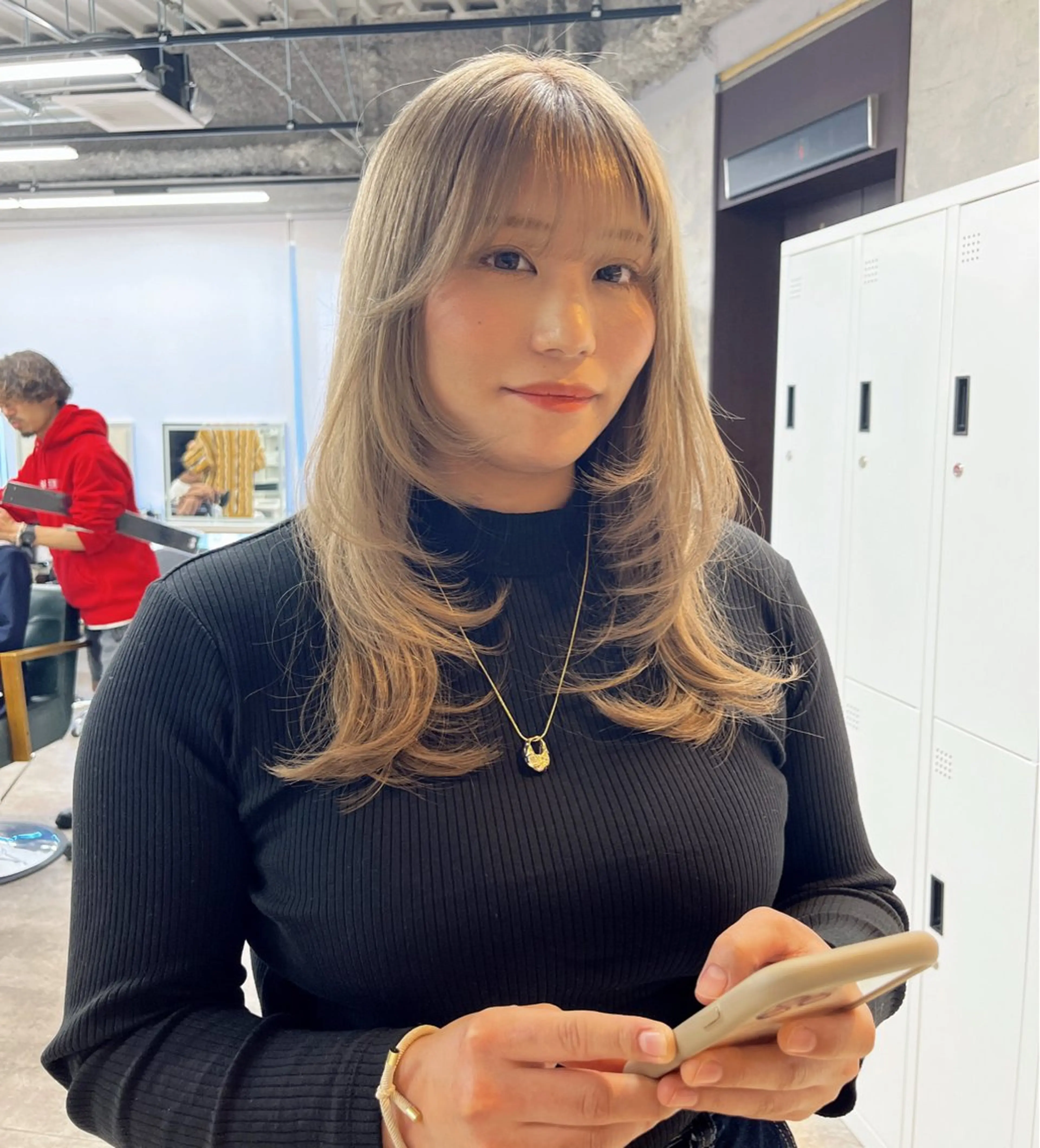 ロング カラー カット ヘアカラー トリートメント ヘアセット ハイトーン/レイヤー 💜Akaneのヘアスタイル