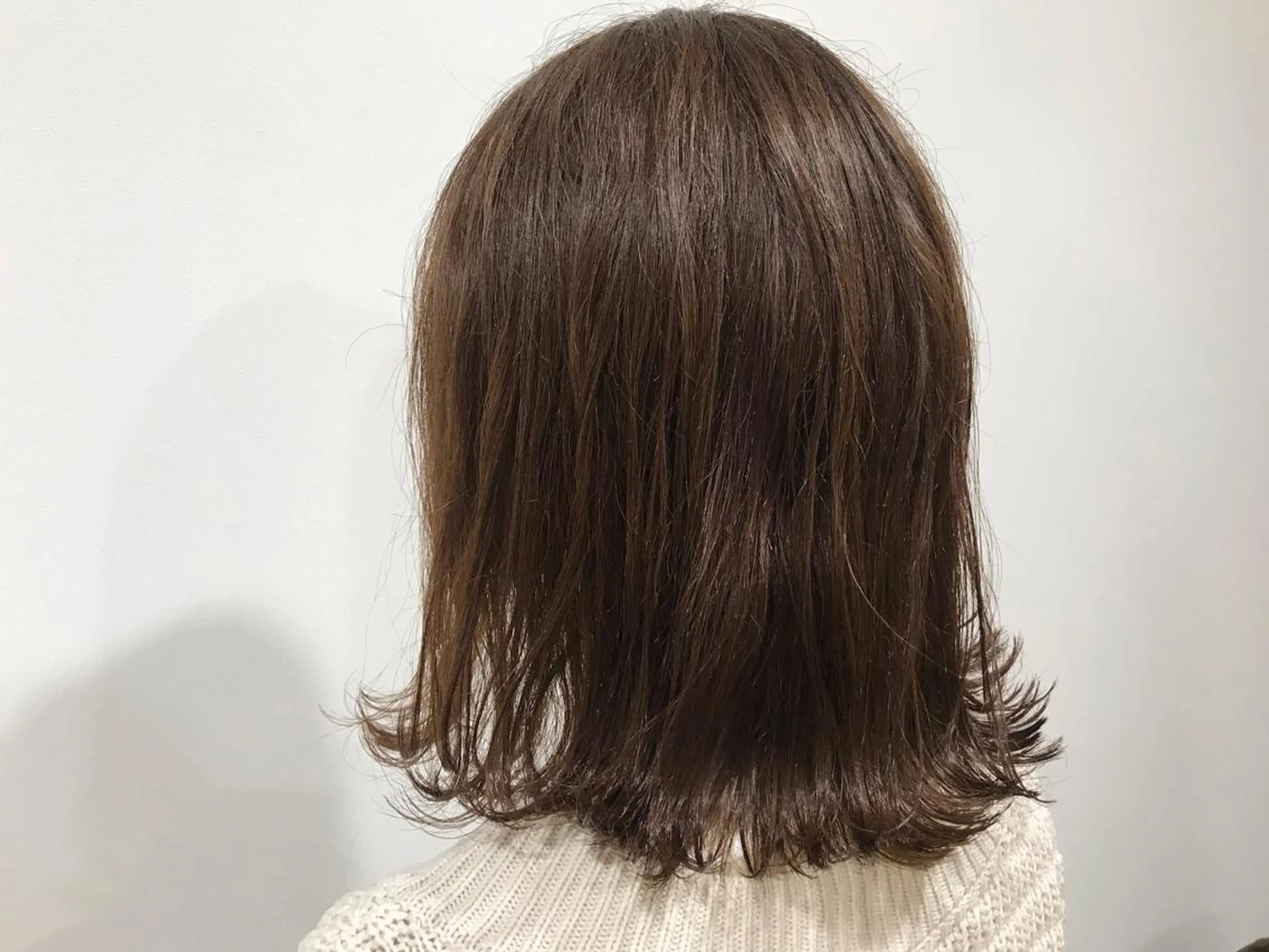 ミディアム 暖色カラー🍊 ボブ🌿顔周りcutのヘアスタイル