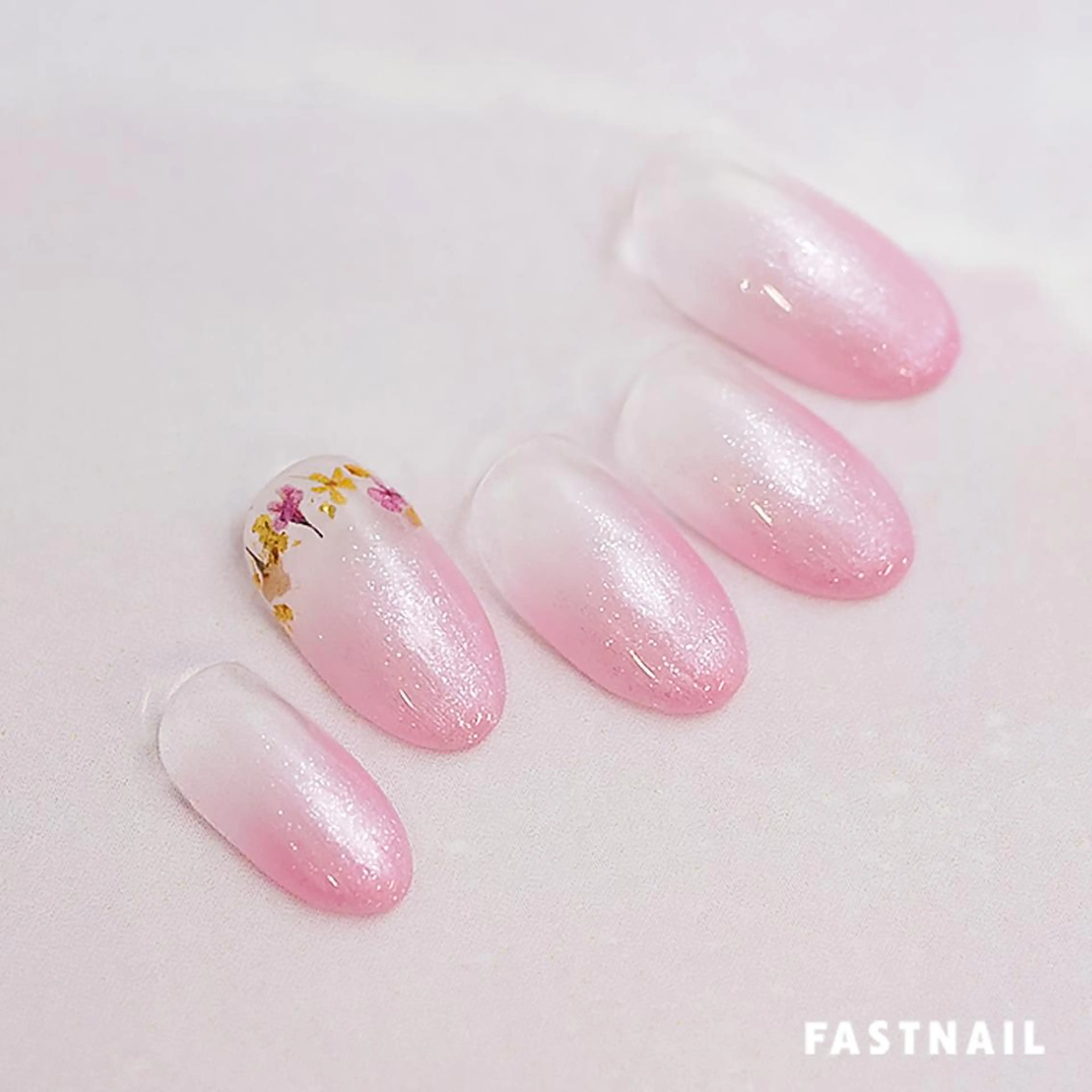 ネイル ファストネイル　ロコ 志免のネイルデザイン