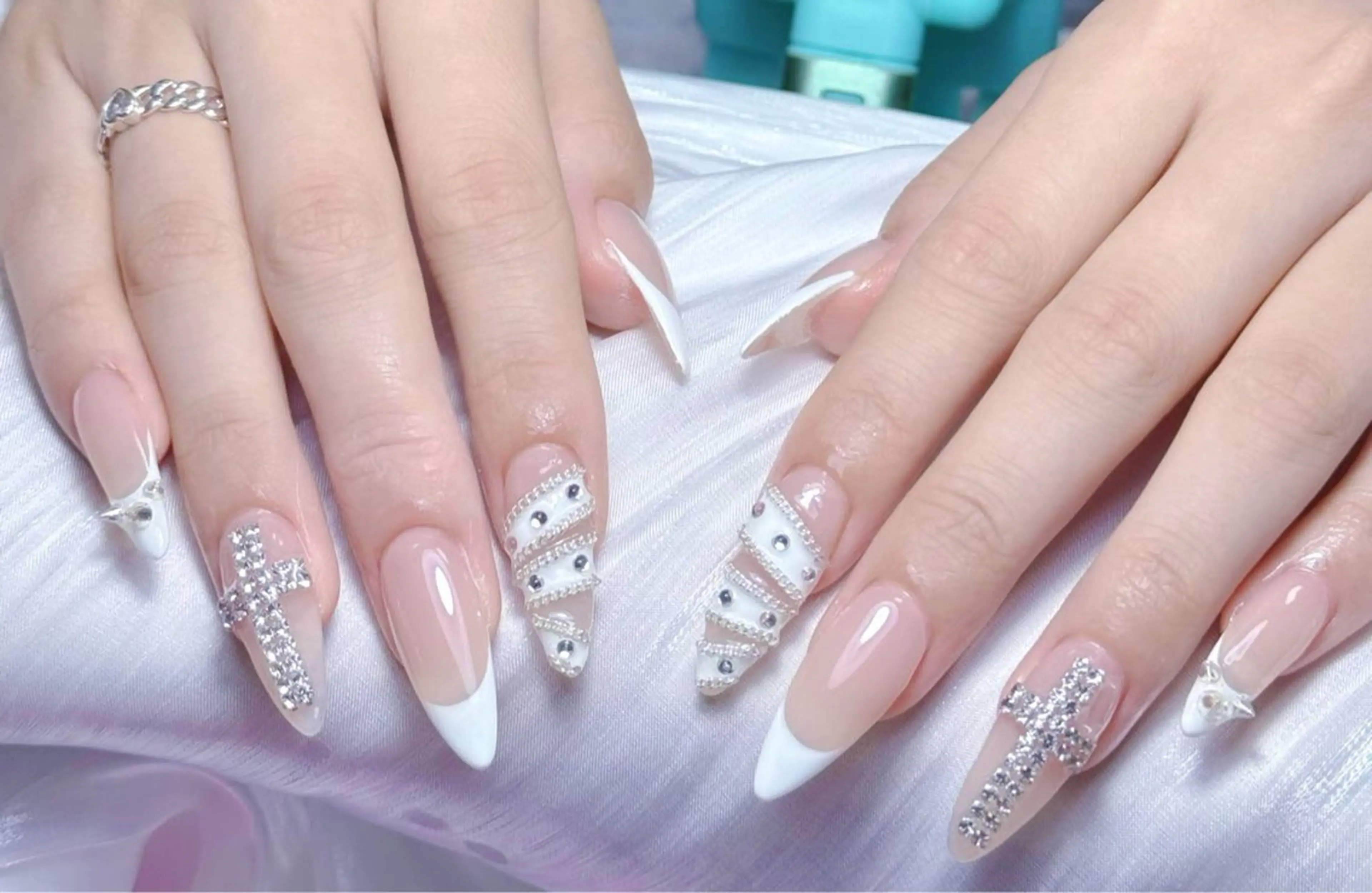 ネイル 小島 阿佑美のネイルデザイン