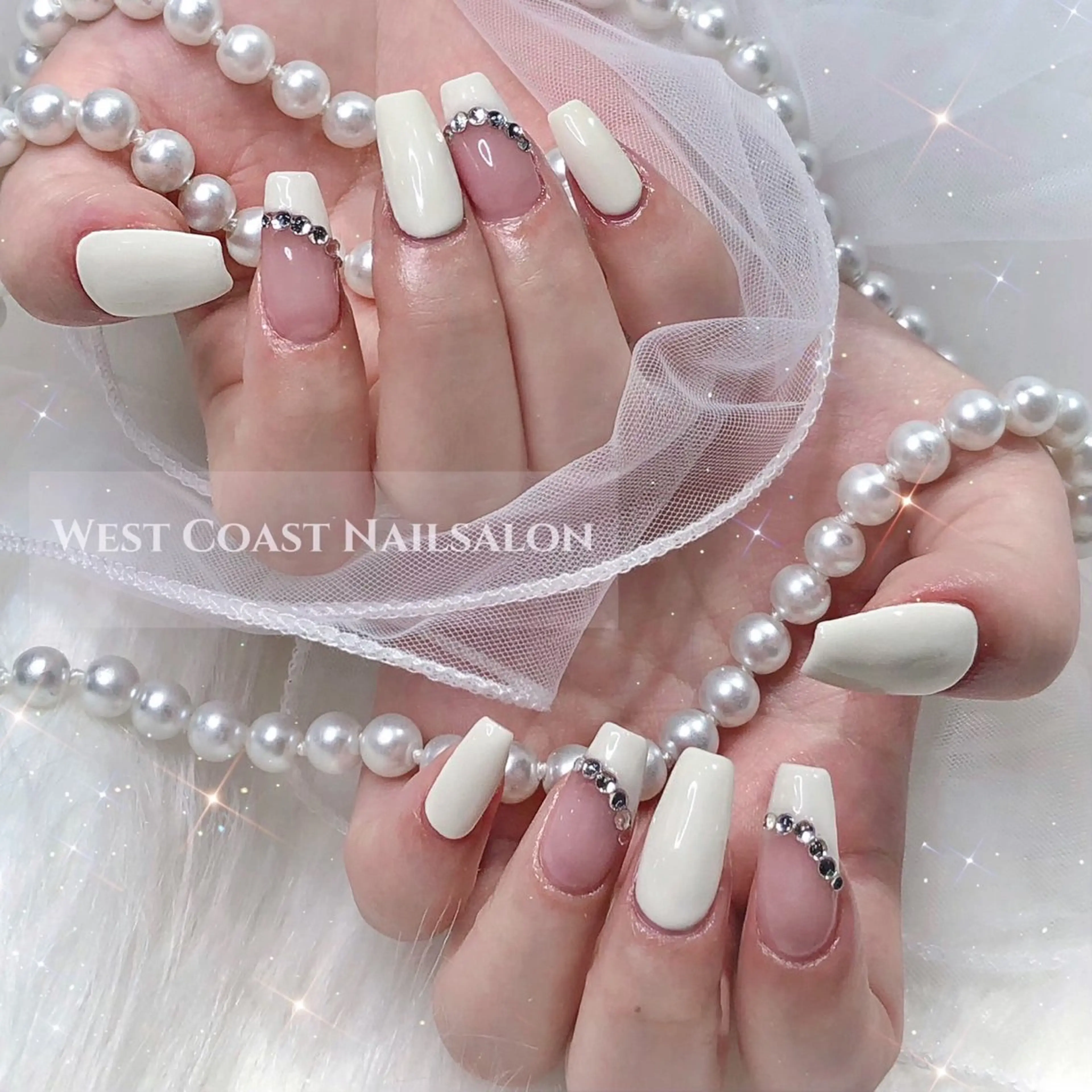 ネイル リボン、ガーリー パーツ放題専門店のネイルデザイン