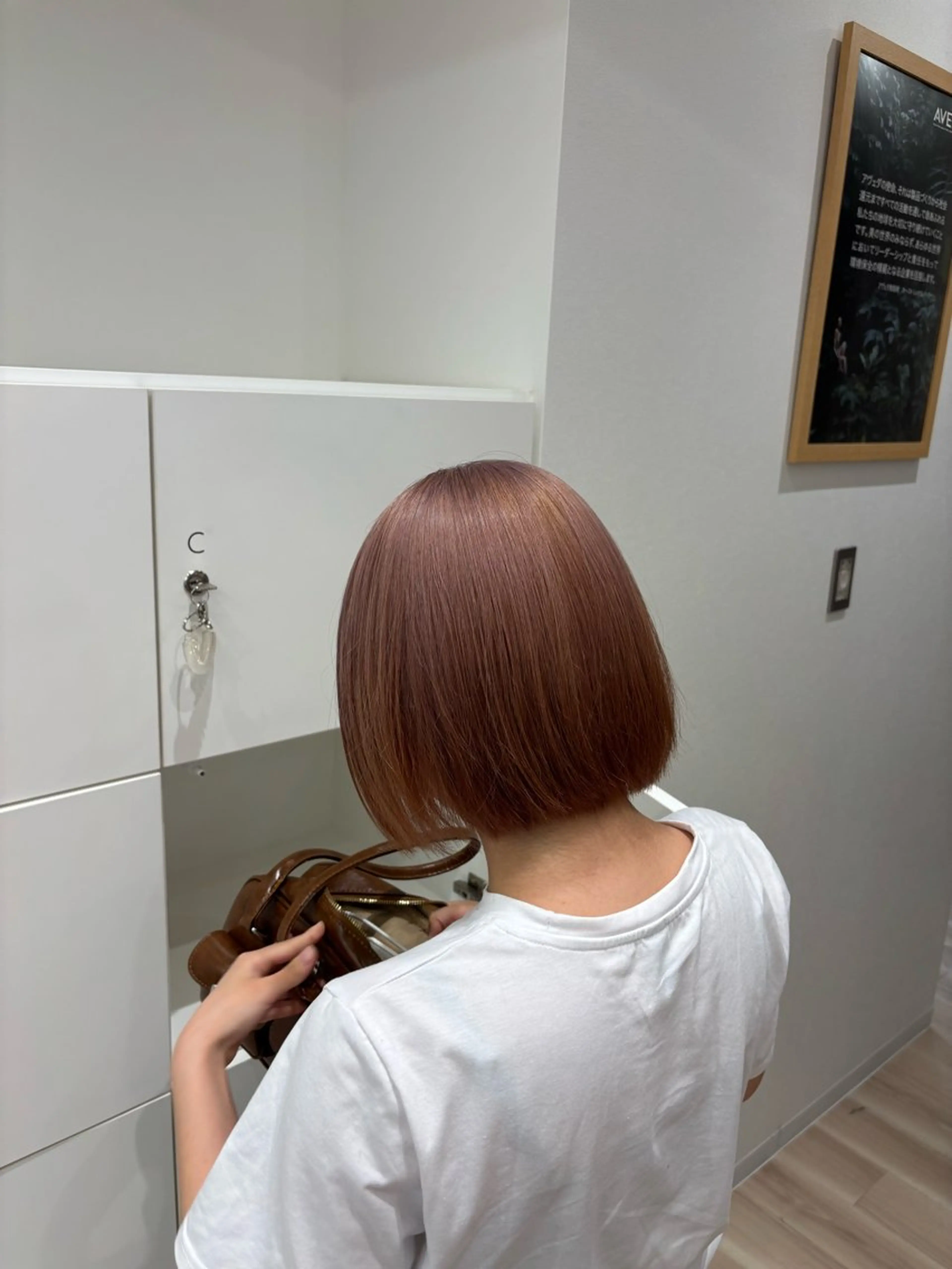 ショート カラー 大野 桃果のヘアスタイル