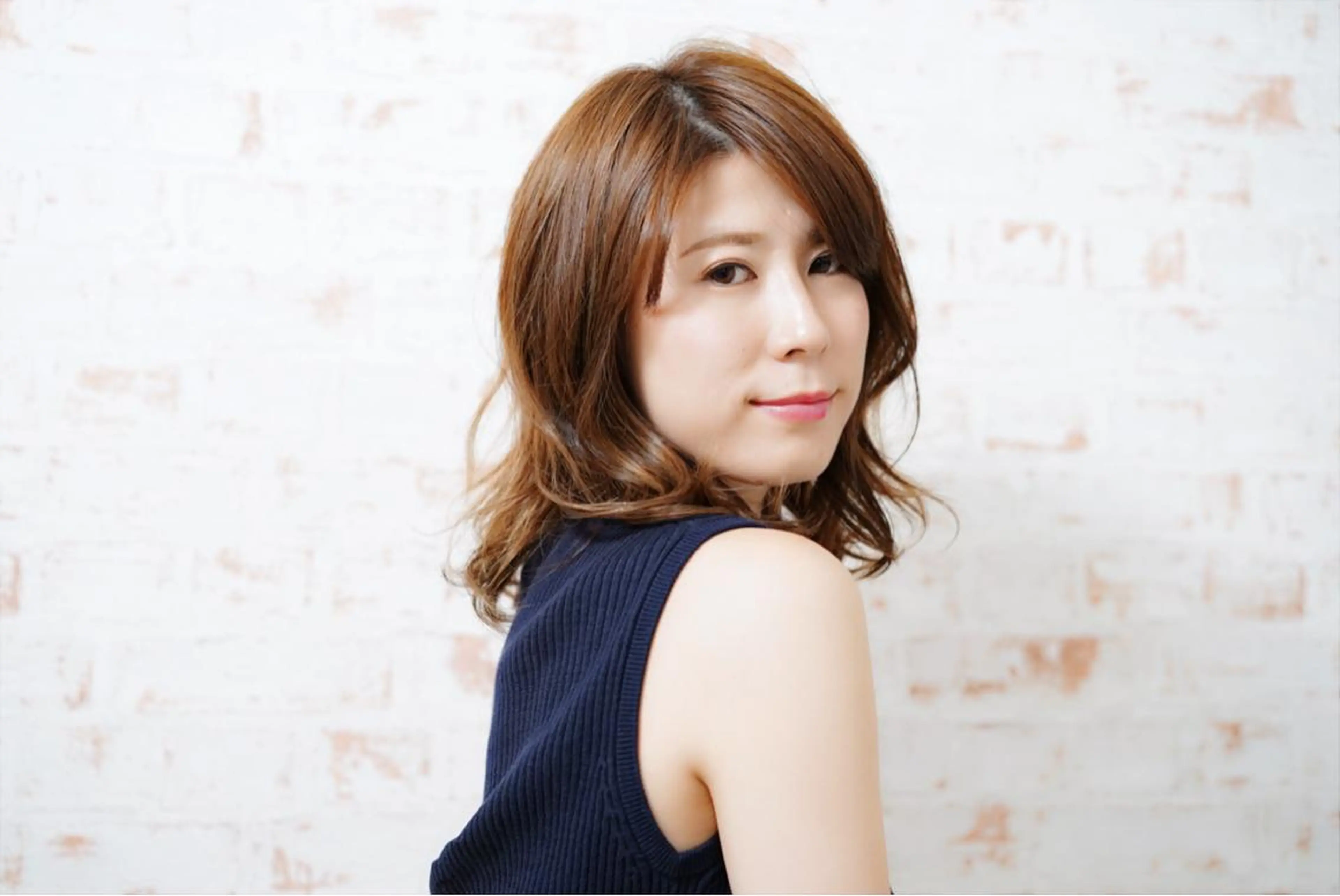 ミディアム カラー ボブ KAIzen. tomoのヘアスタイル