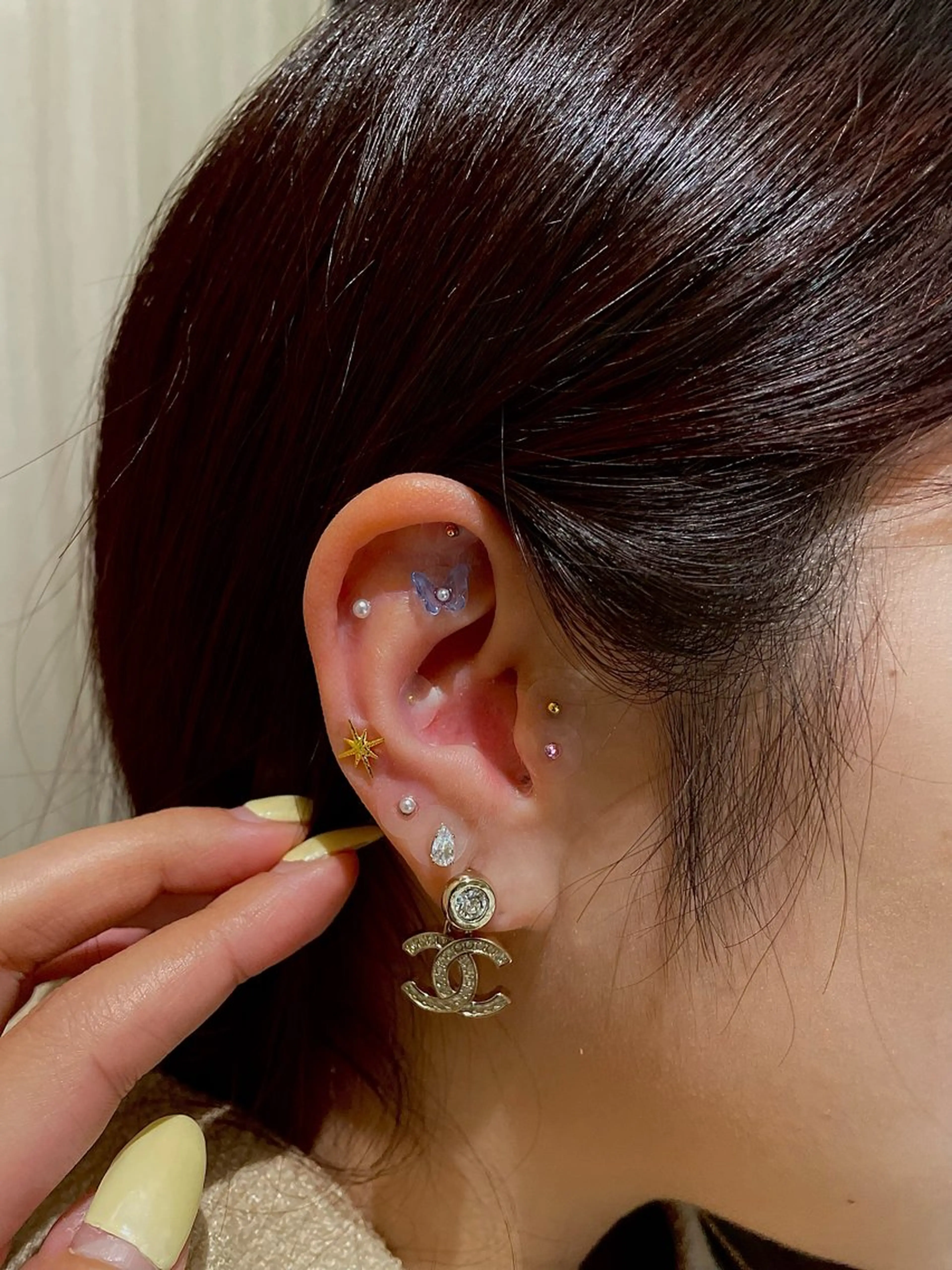 【両耳で16個まで】耳つぼジュエリー👂💎の写真