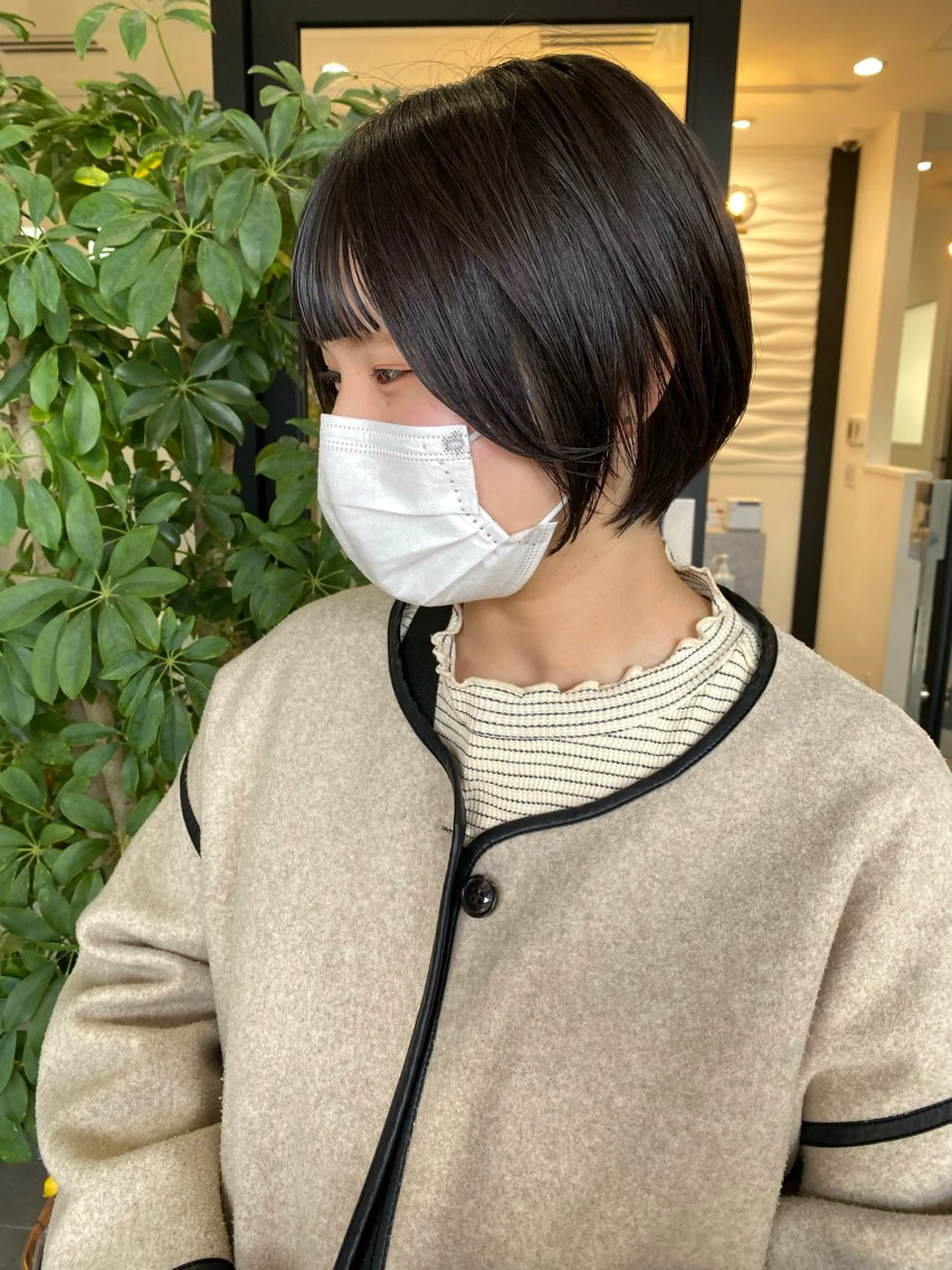 ショート カラー ハンサムショート 丸みショート 顔まわりレイヤー 顔周りカット 髪質改善 カット ヘアカラー トリートメント 新井 広之のヘアスタイル