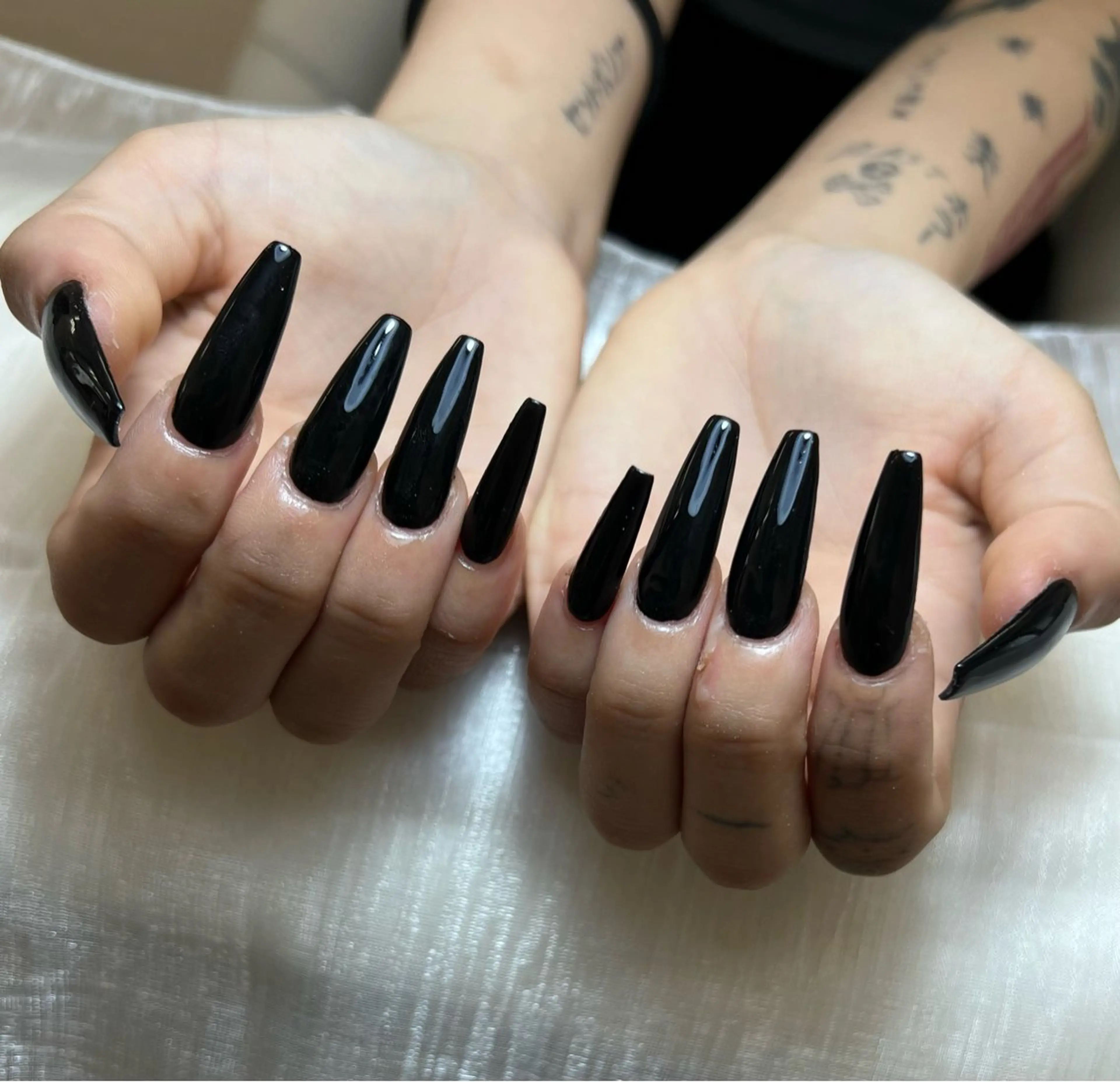 ネイル マグネットネイル ミラーネイル Lee Nailsのネイルデザイン