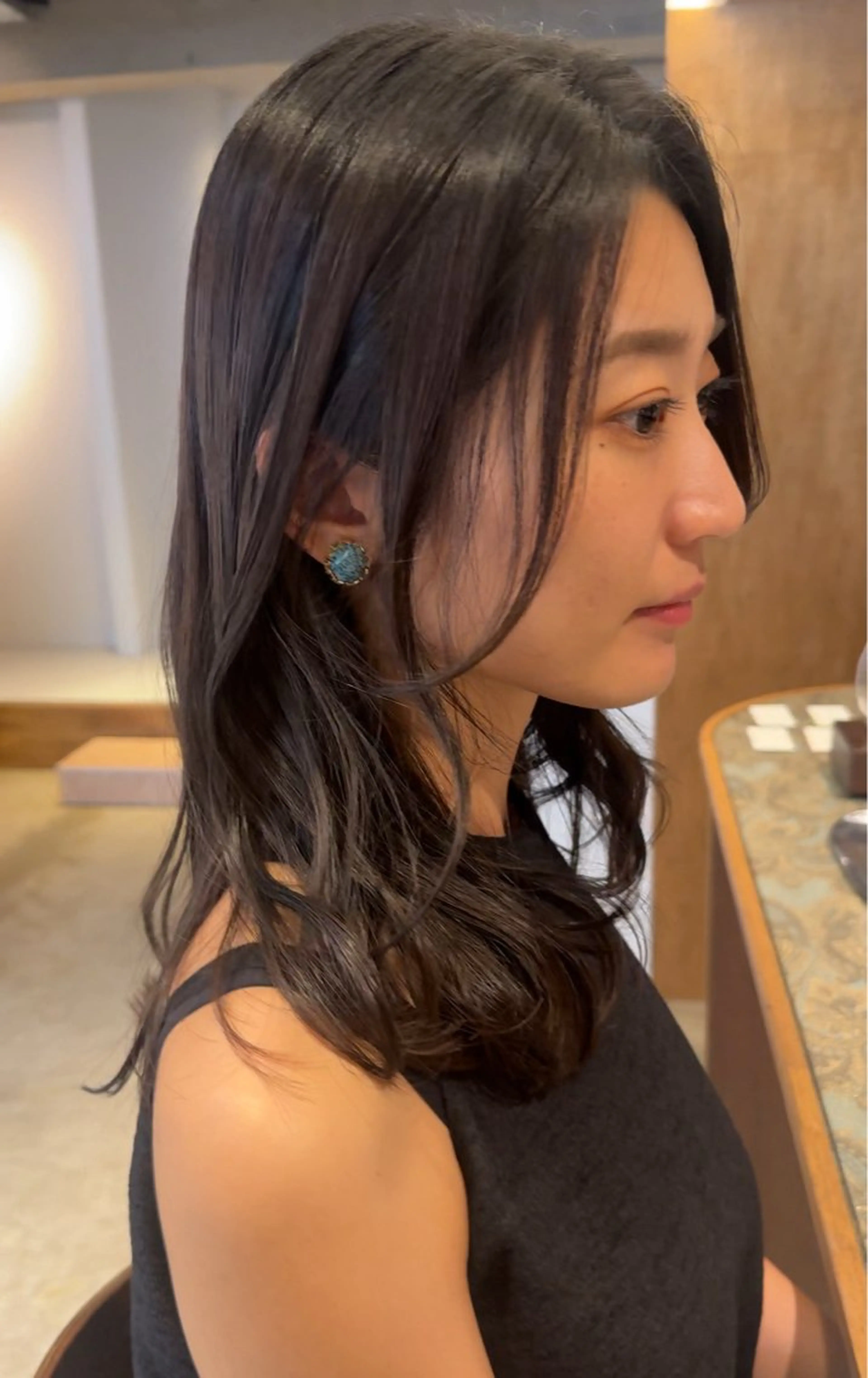 【新規人気no.3】透明感ケアカラー＋ケラチントリートメント　￥7700の写真