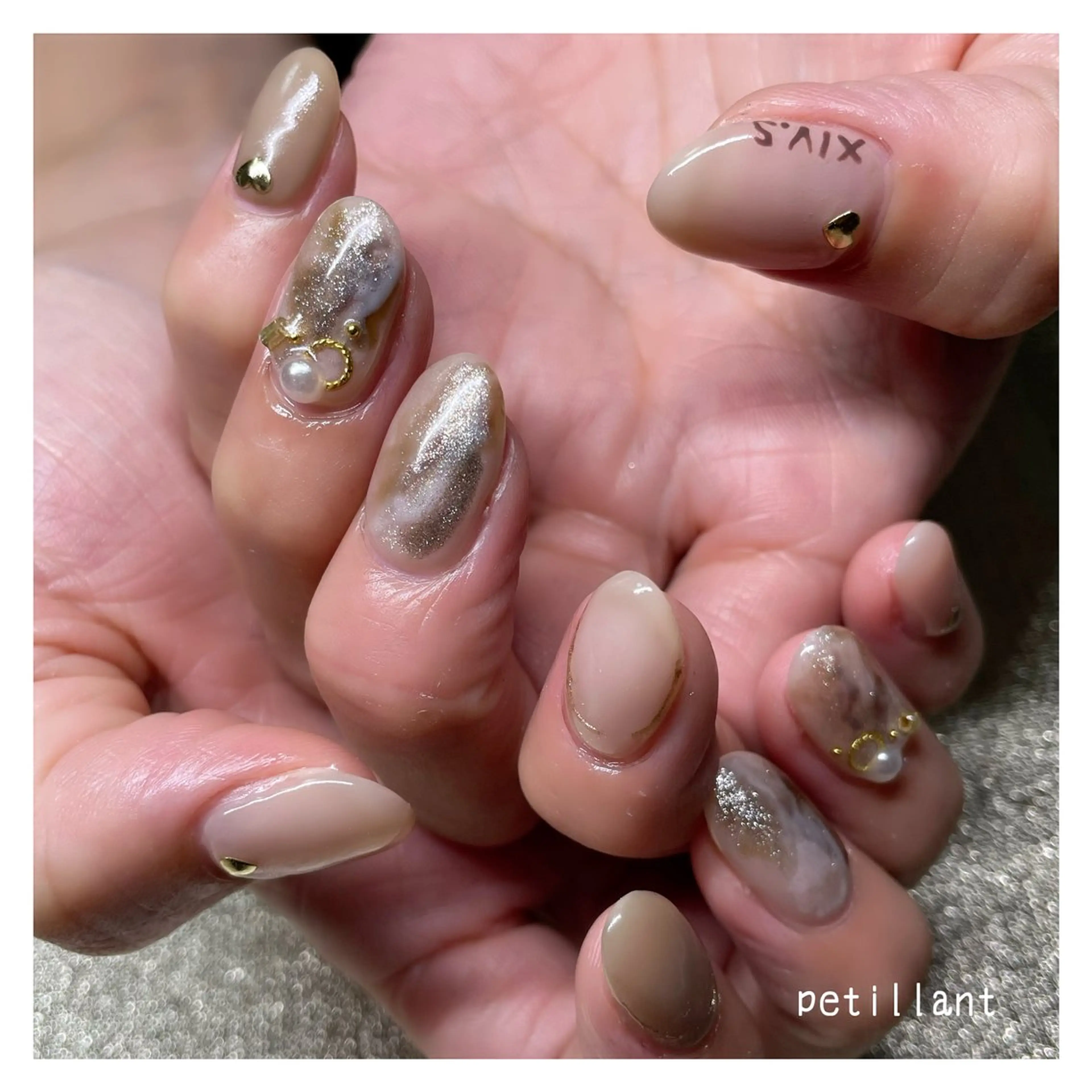 ネイル ハート 持ち込み ニュアンスネイル petillant所属・nail salon petillantのネイルデザイン