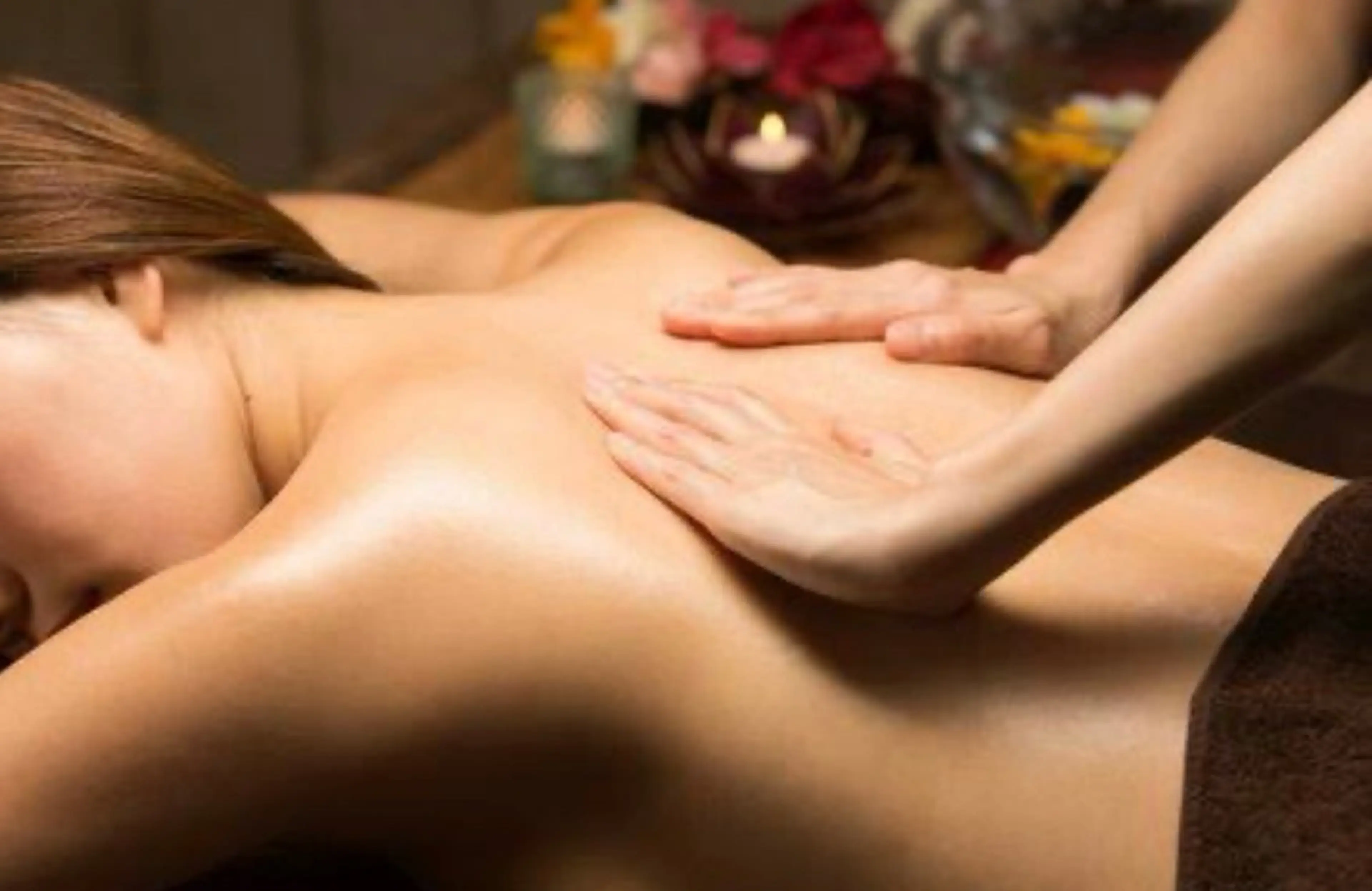 首肩上半身オイルマッサージ40分の写真