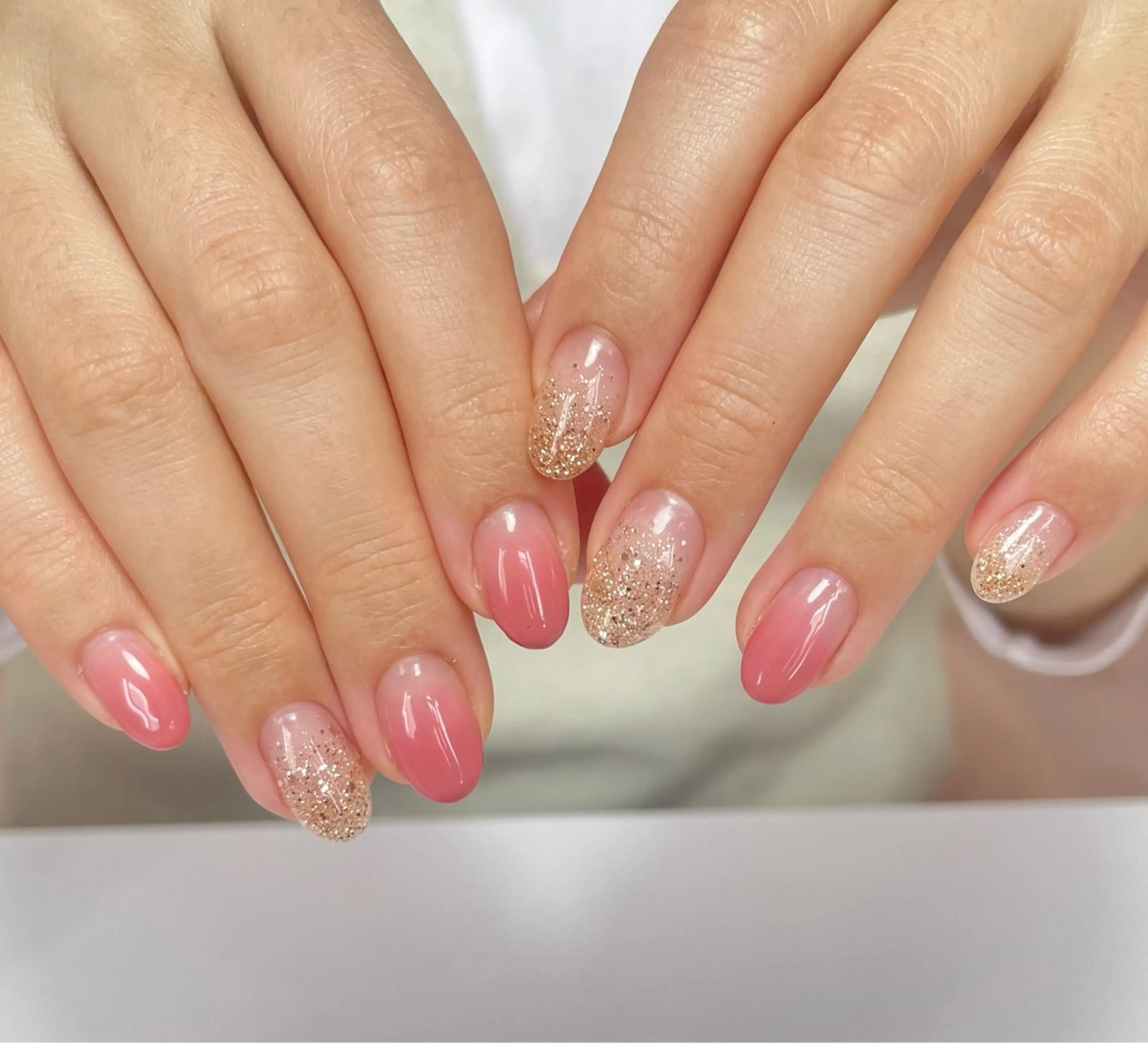 オフなしグラデーション（調合、ラメ、2色塗り◎カラー多数◎)の写真