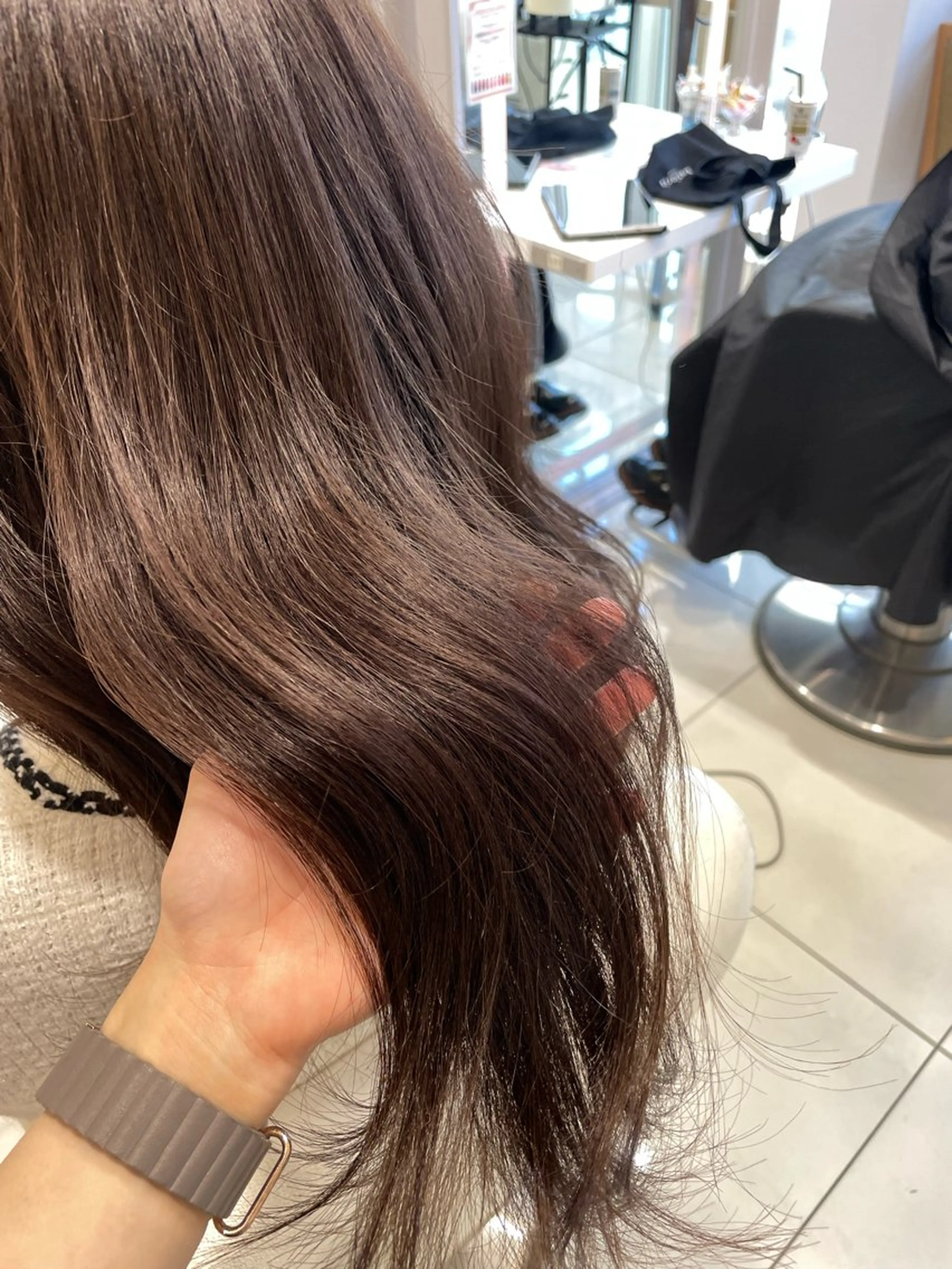 セミロング カラー ベージュカラー ラベンダーカラー ラベンダーベージュ Euphoria 銀座店所属・Euphoria 銀座 みおこのヘアスタイル