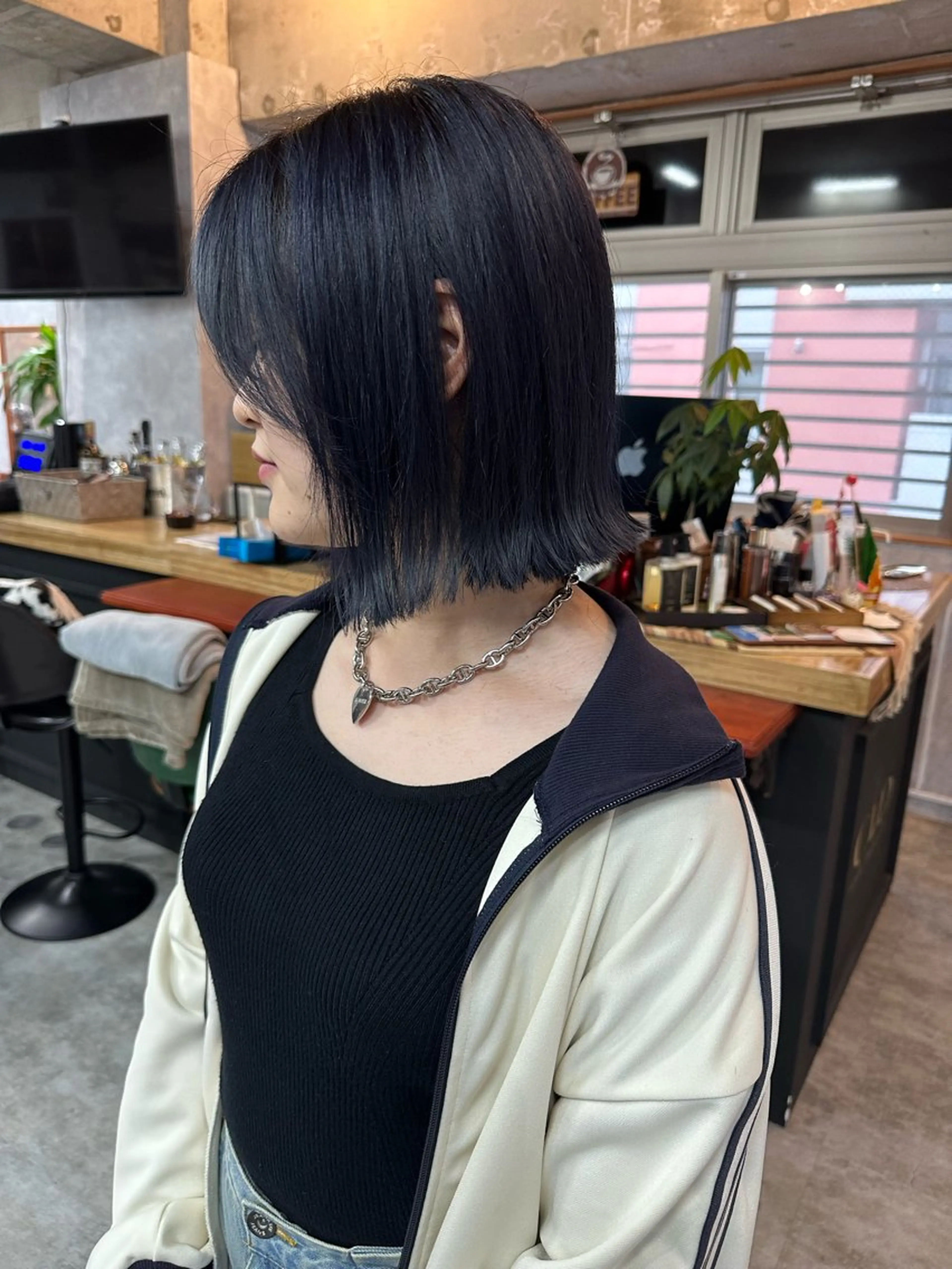 ショート 切りっぱなしボブ ショートボブ ハンサムショート 丸みショート ボブ カット ヘアカラー トリートメント C’LD hair  produce /シールドヘア所属・モテ髪/ボブ/ショー ト/アダチフウトのヘアスタイル