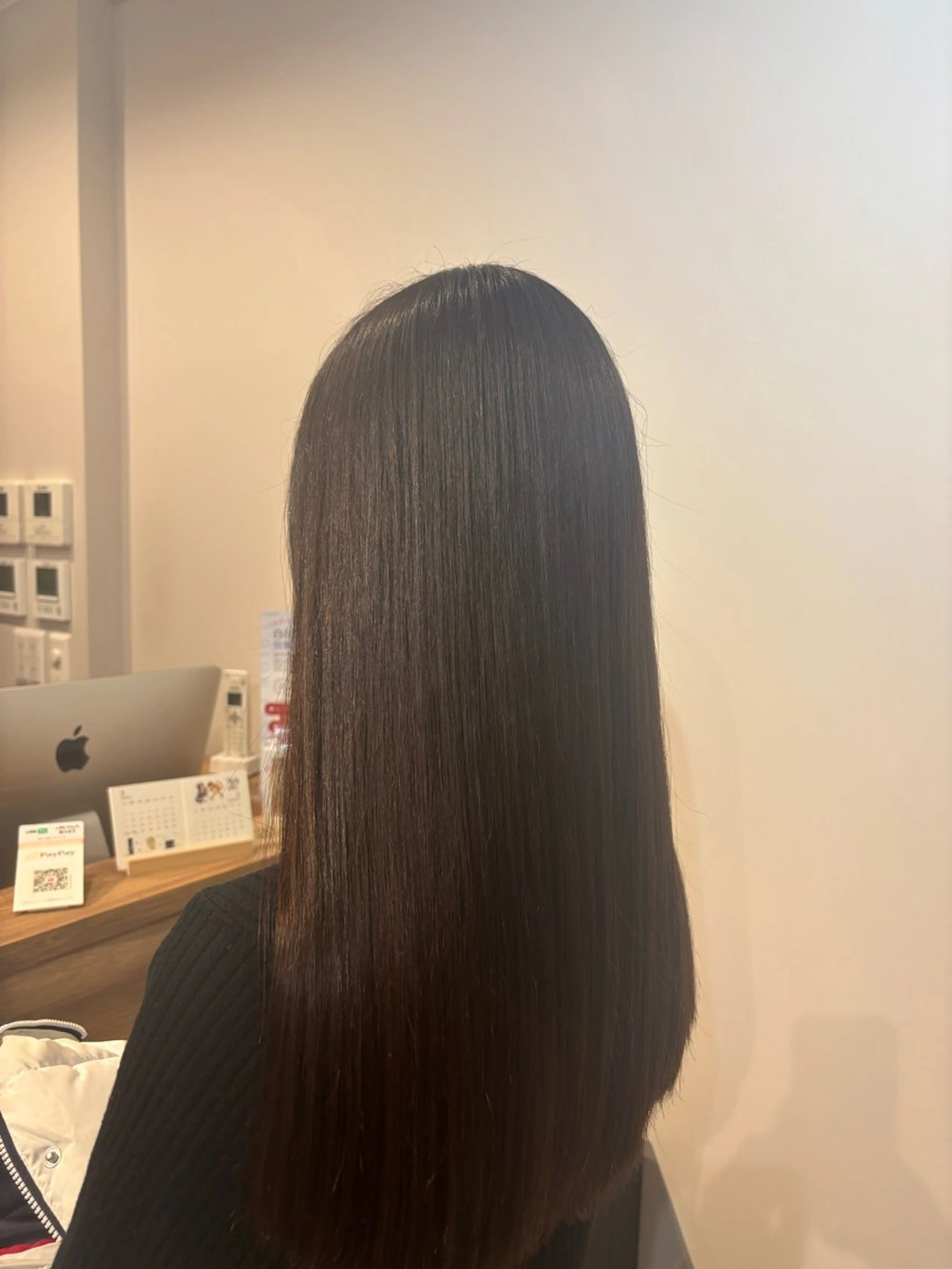 ロング 酸性ストレート 脇田 光樹のヘアスタイル