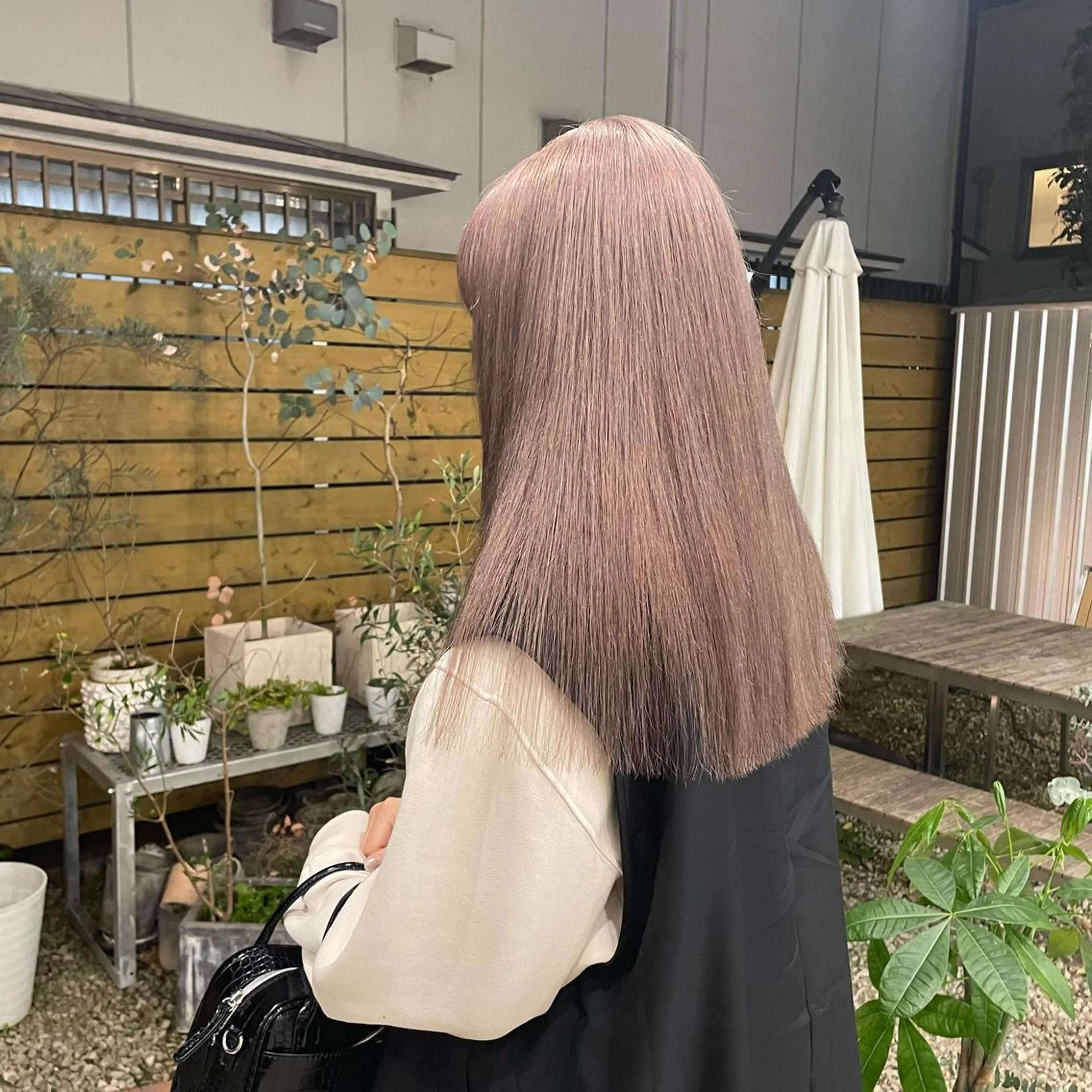 カラー ALLYS 渋谷店所属・最高級の艶のある カラーmei🎨のヘアスタイル