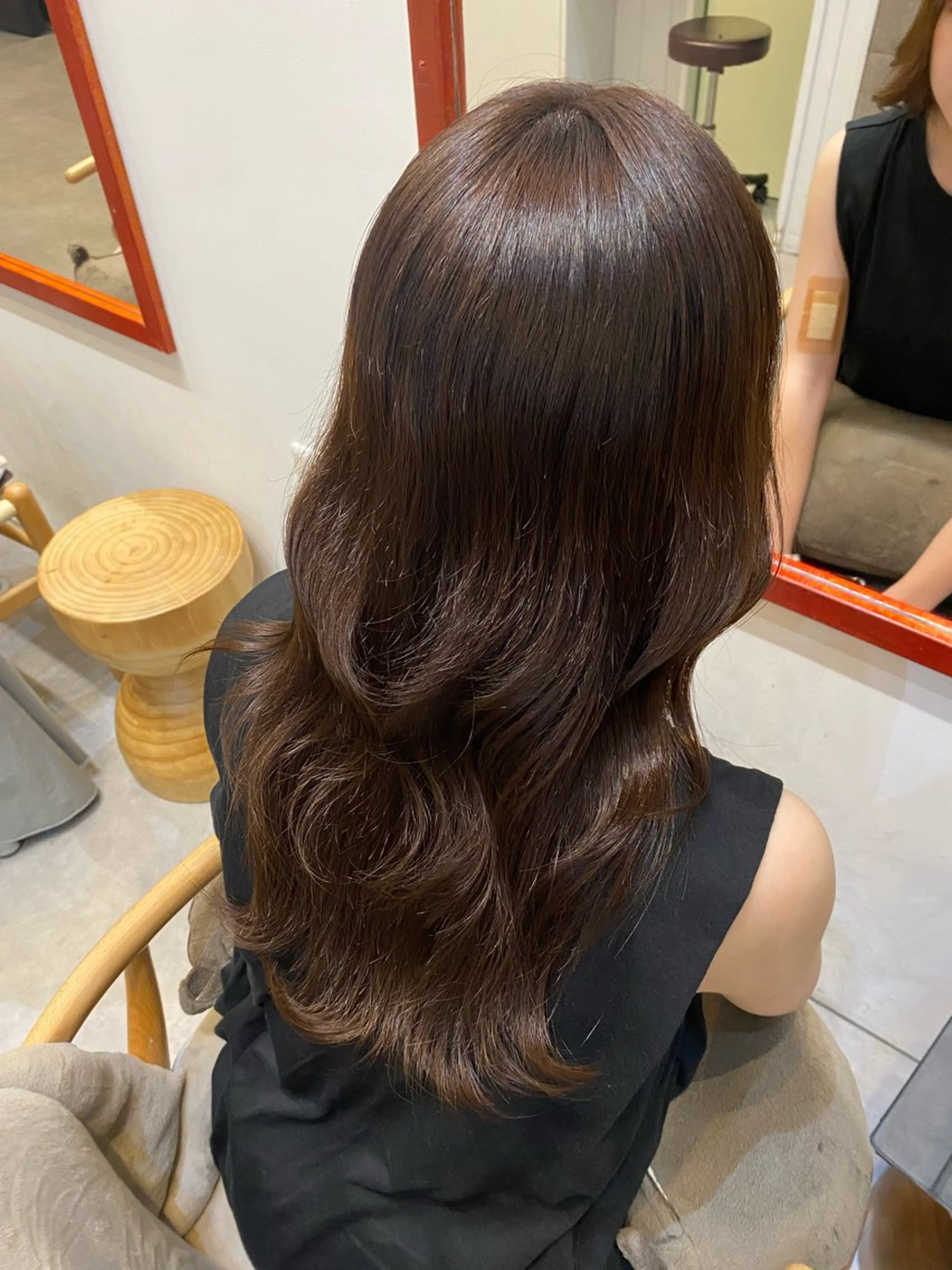 ロング カラー 西川 結のヘアスタイル