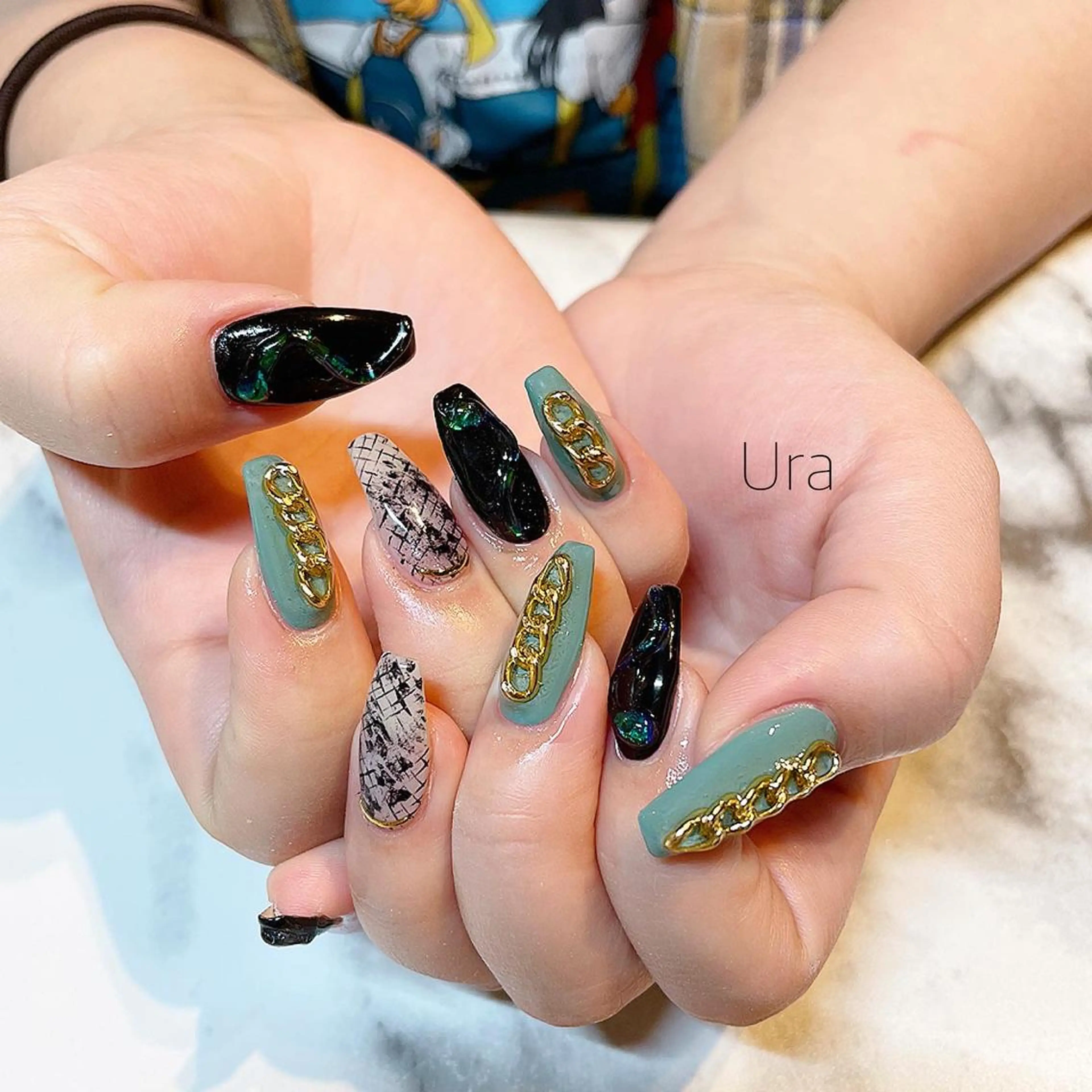 ネイル UrakoNail 《nail》のネイルデザイン