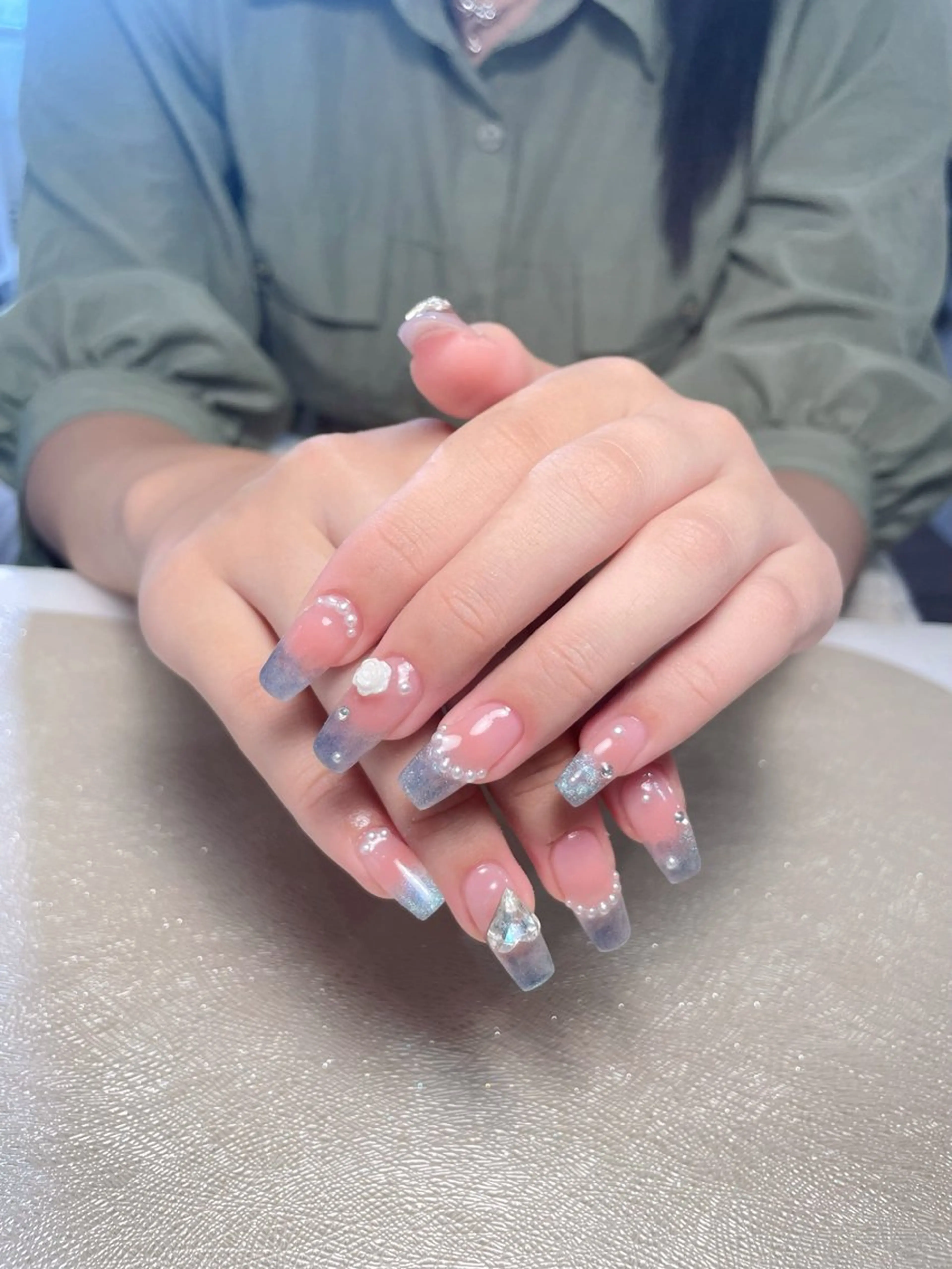 ネイル チークネイル 水色 夏ネイル D.d Nail Moeのネイルデザイン