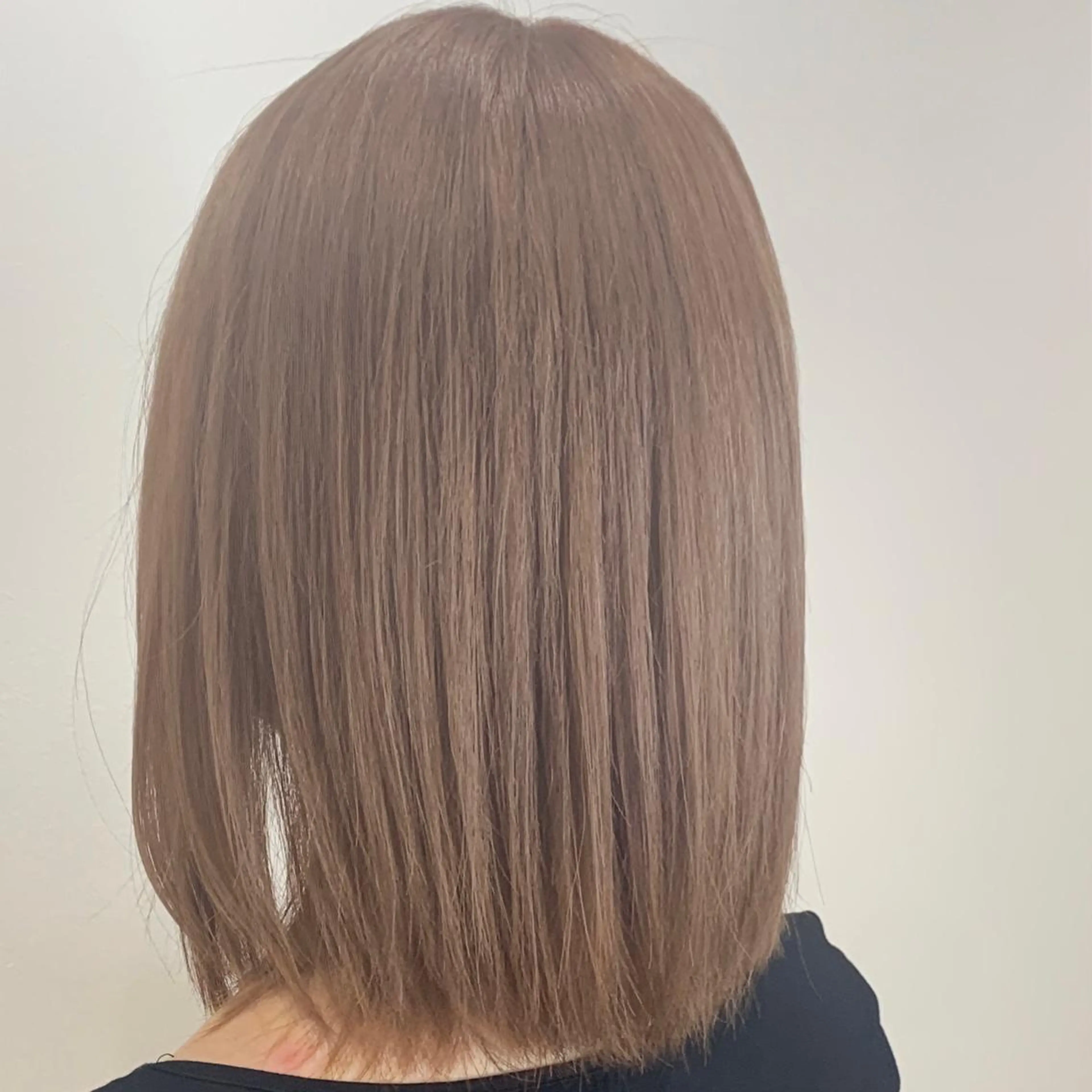 ミディアム カラー ベージュカラー ダブルカラー ミルクティーベージュ ヘアカラー トリートメント ViVi by freedomのヘアスタイル