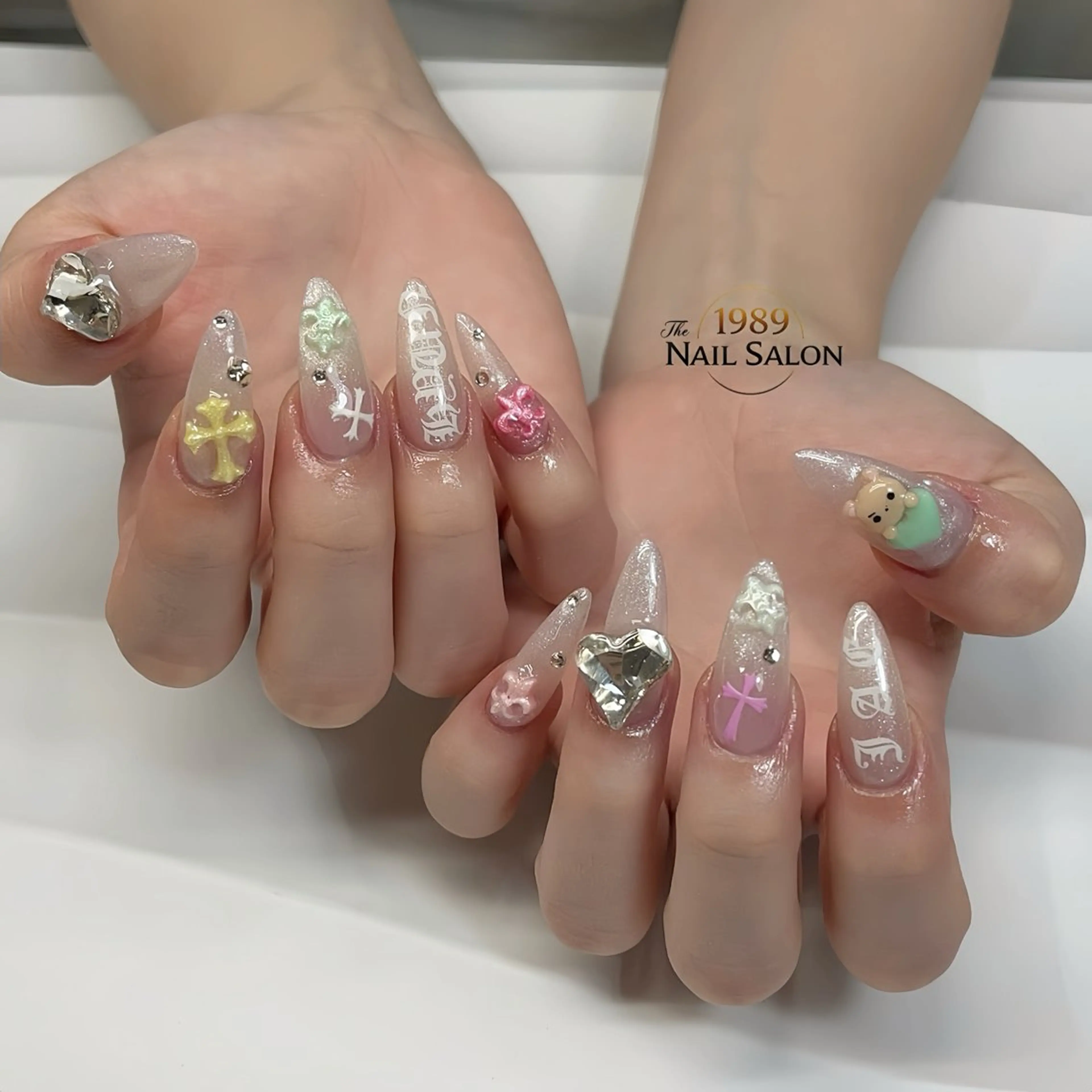 ネイル ハンドネイル The 1989 Nail Salonのネイルデザイン