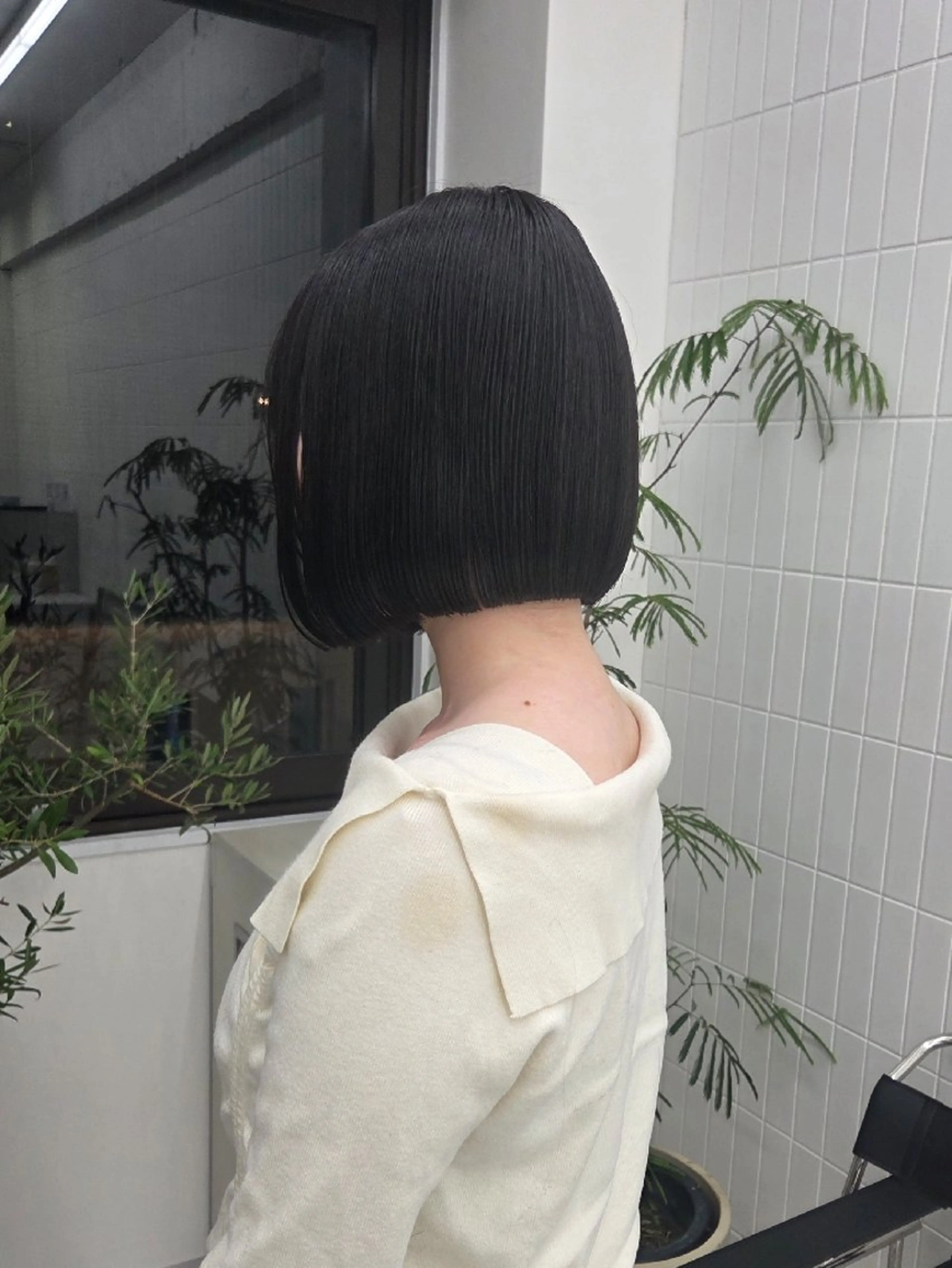 ショート ボブ ill 天神大名所属・YOKUTO 前下りボブ/レイヤーのヘアスタイル