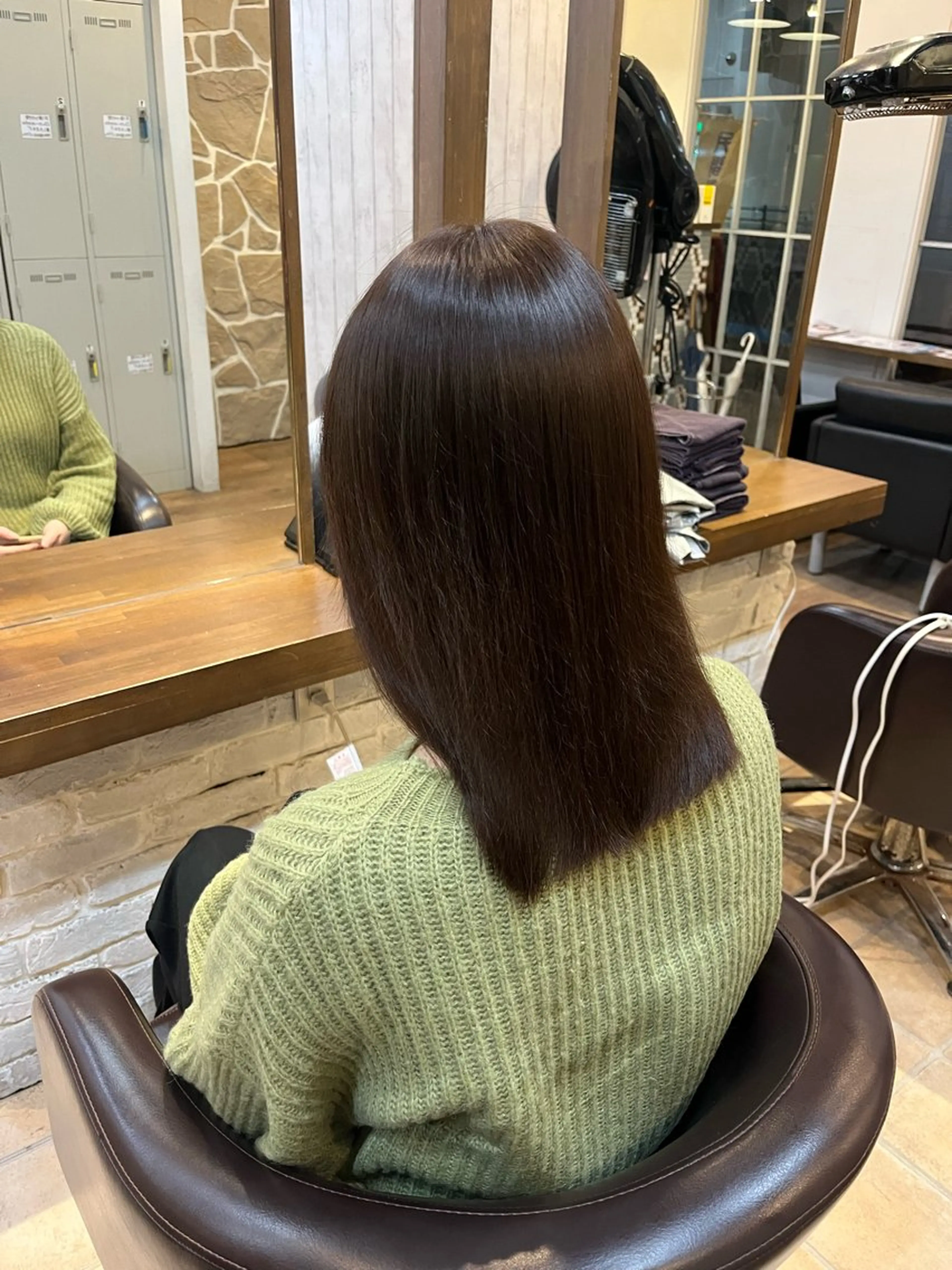 ミディアム カラー アッシュ ベージュカラー Cecil hair JR尼崎店所属・JR尼崎店 村田 優真のヘアスタイル