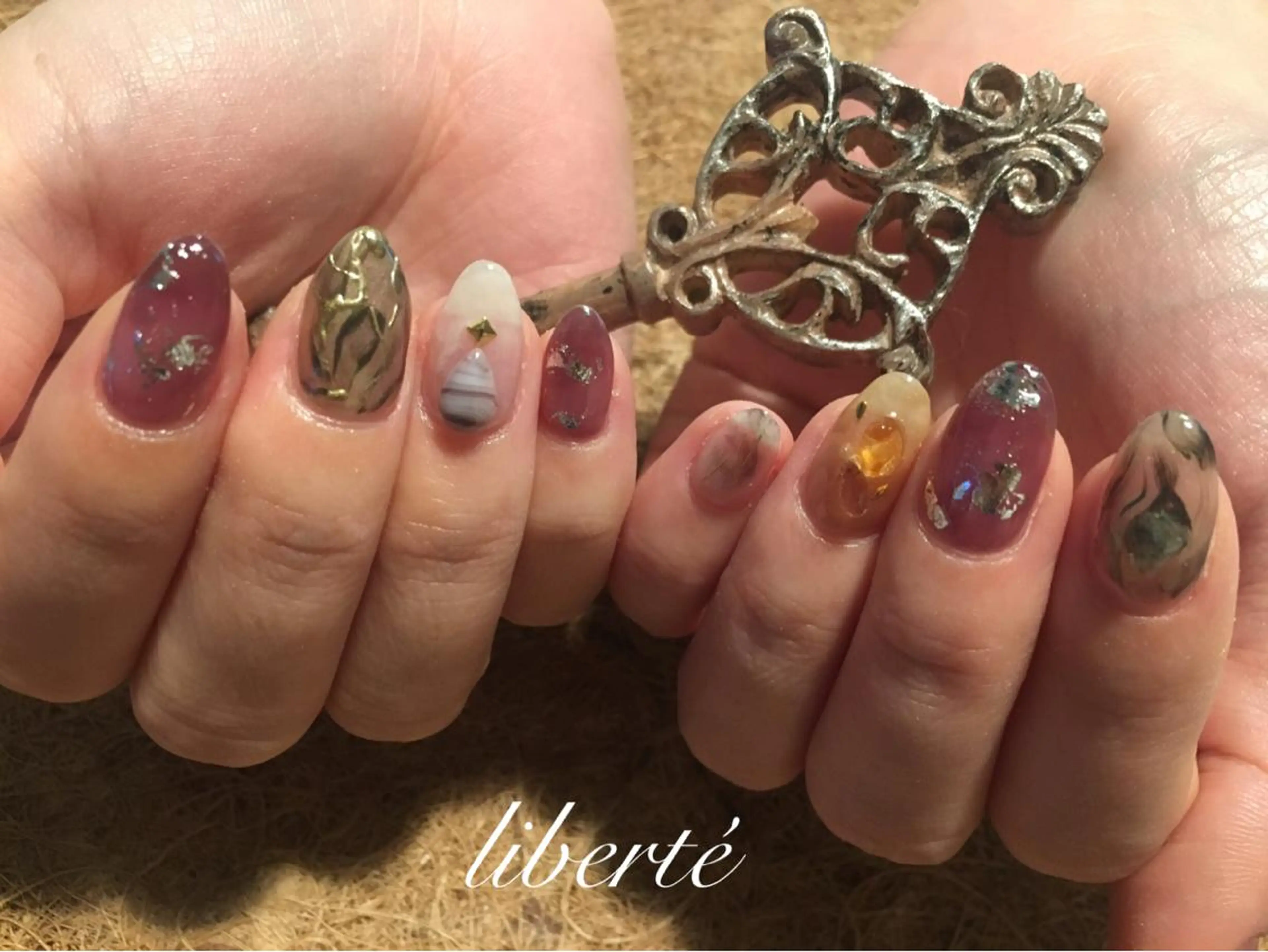 ネイル liberté (リベルテ)のネイルデザイン