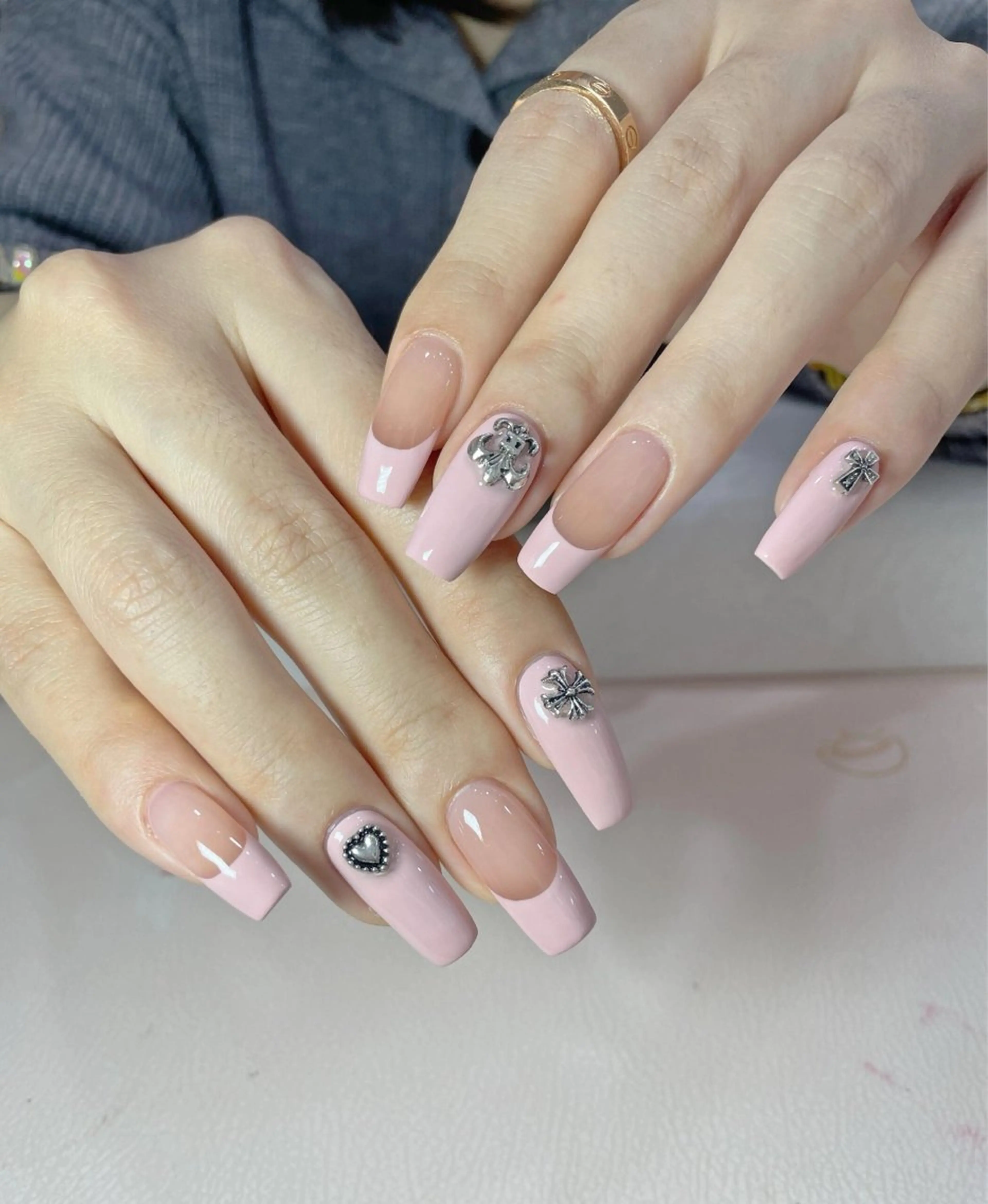 ネイル EE.Nail所属・FuFu.Nail 2️⃣番のネイルデザイン