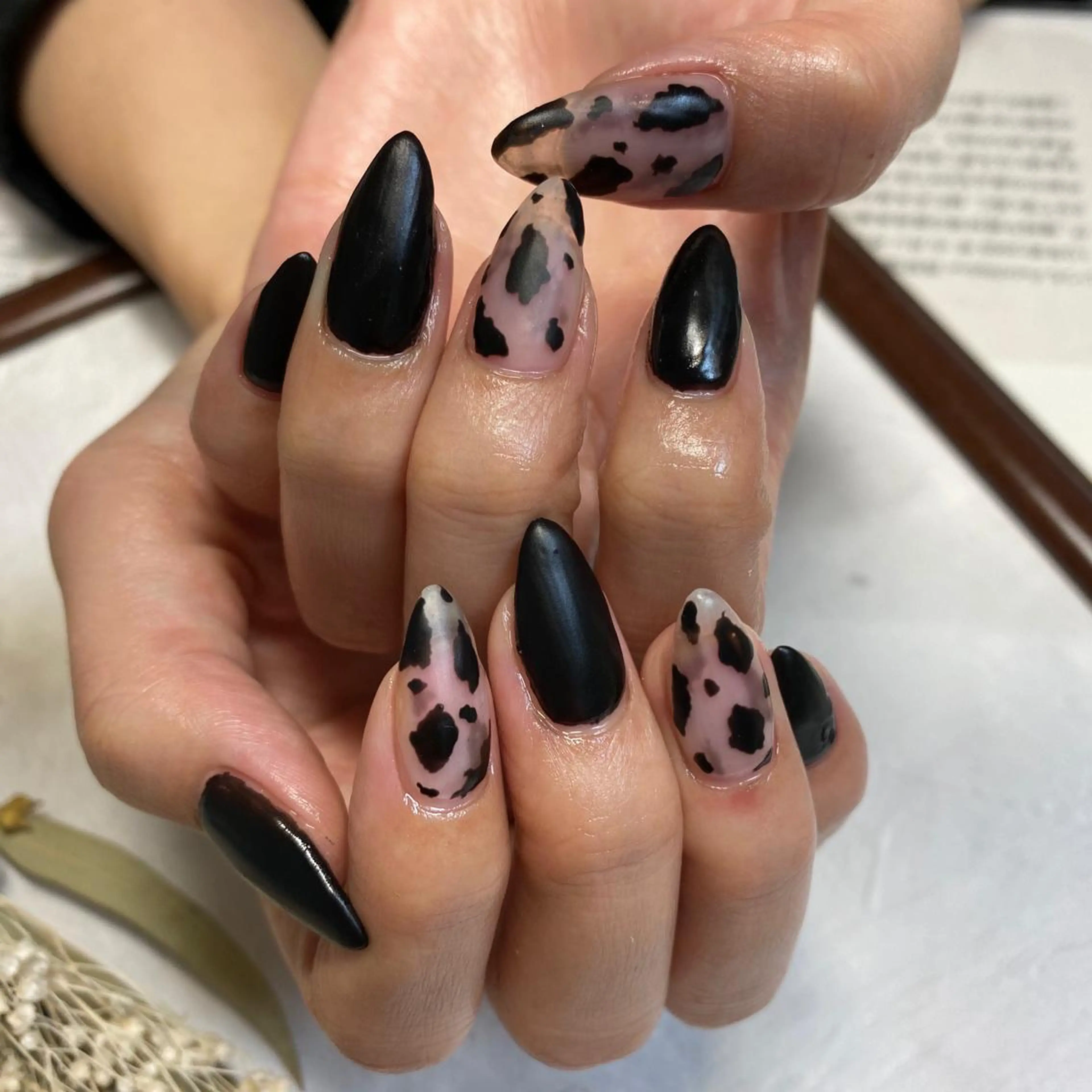 ネイル ハンドネイル ネイルPetit Ribbonのネイルデザイン