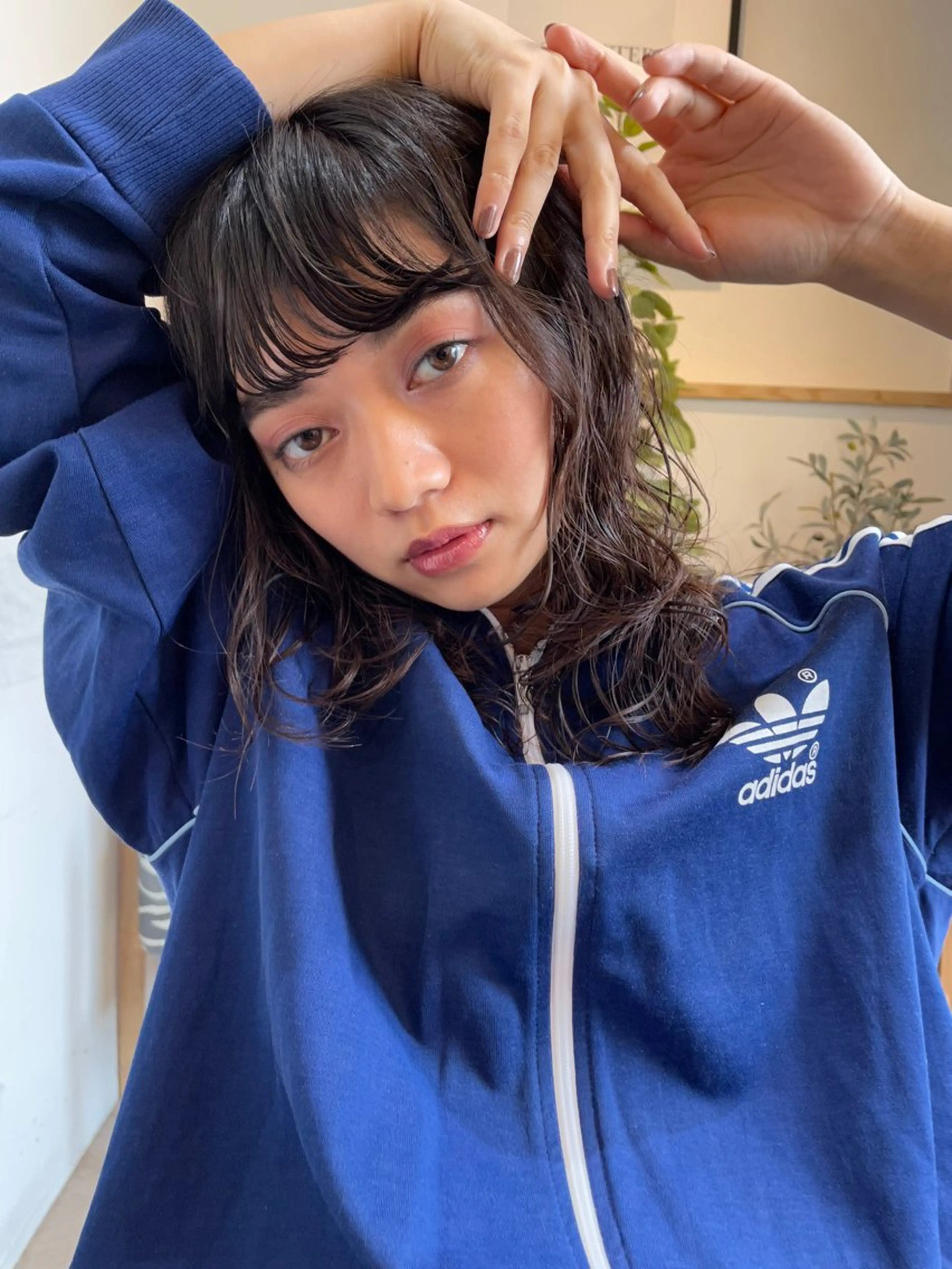 ミディアム パーマ ミディアムレイヤー ミディアムパーマ レイヤーカット カット パーマ トリートメント Kouta/似合わせ /パーマ/カラーのヘアスタイル