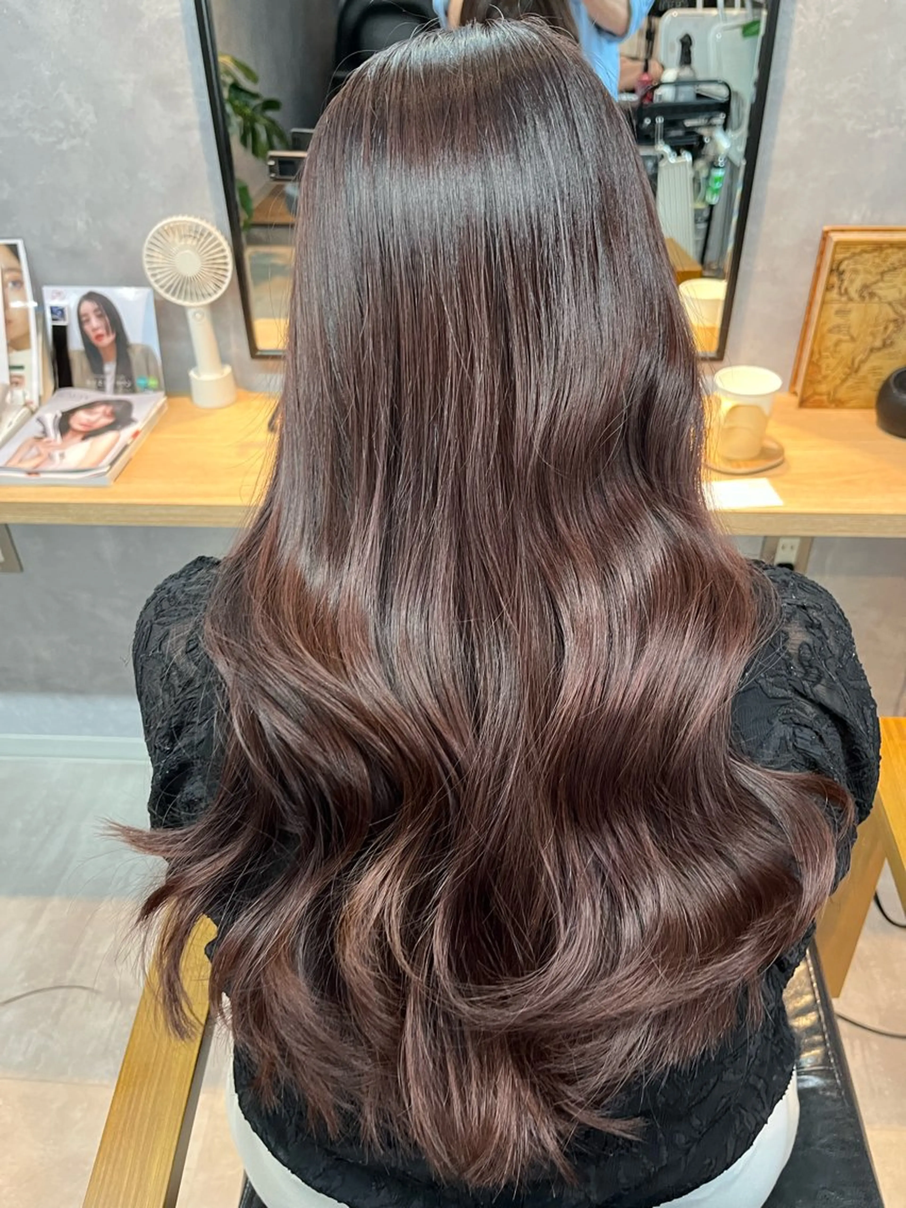 ロング 小山洋次/阪急茨木/ 透明感カラーショートのヘアスタイル