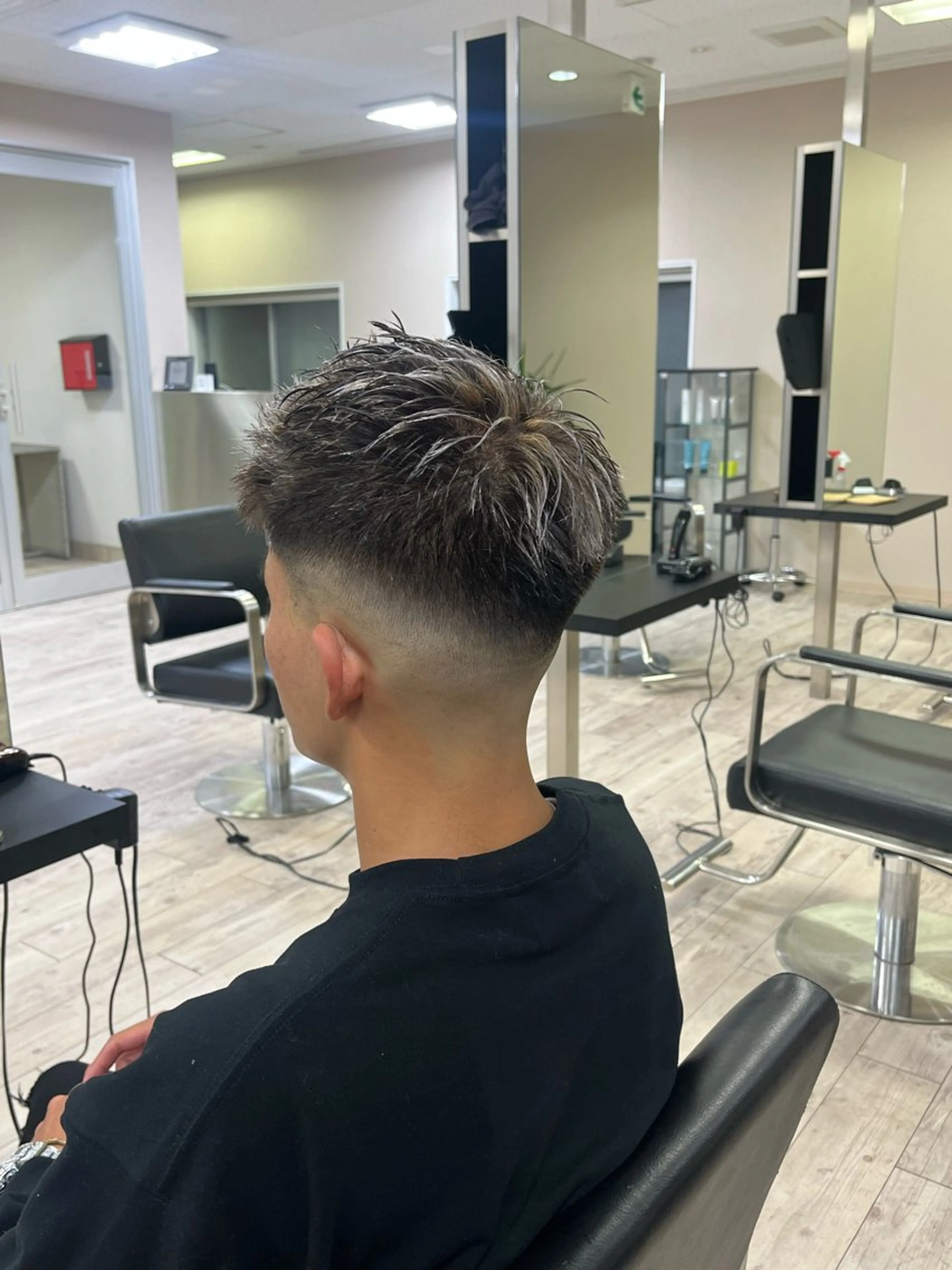 ショート メンズ TIDEHAIR/ AYATOのヘアスタイル