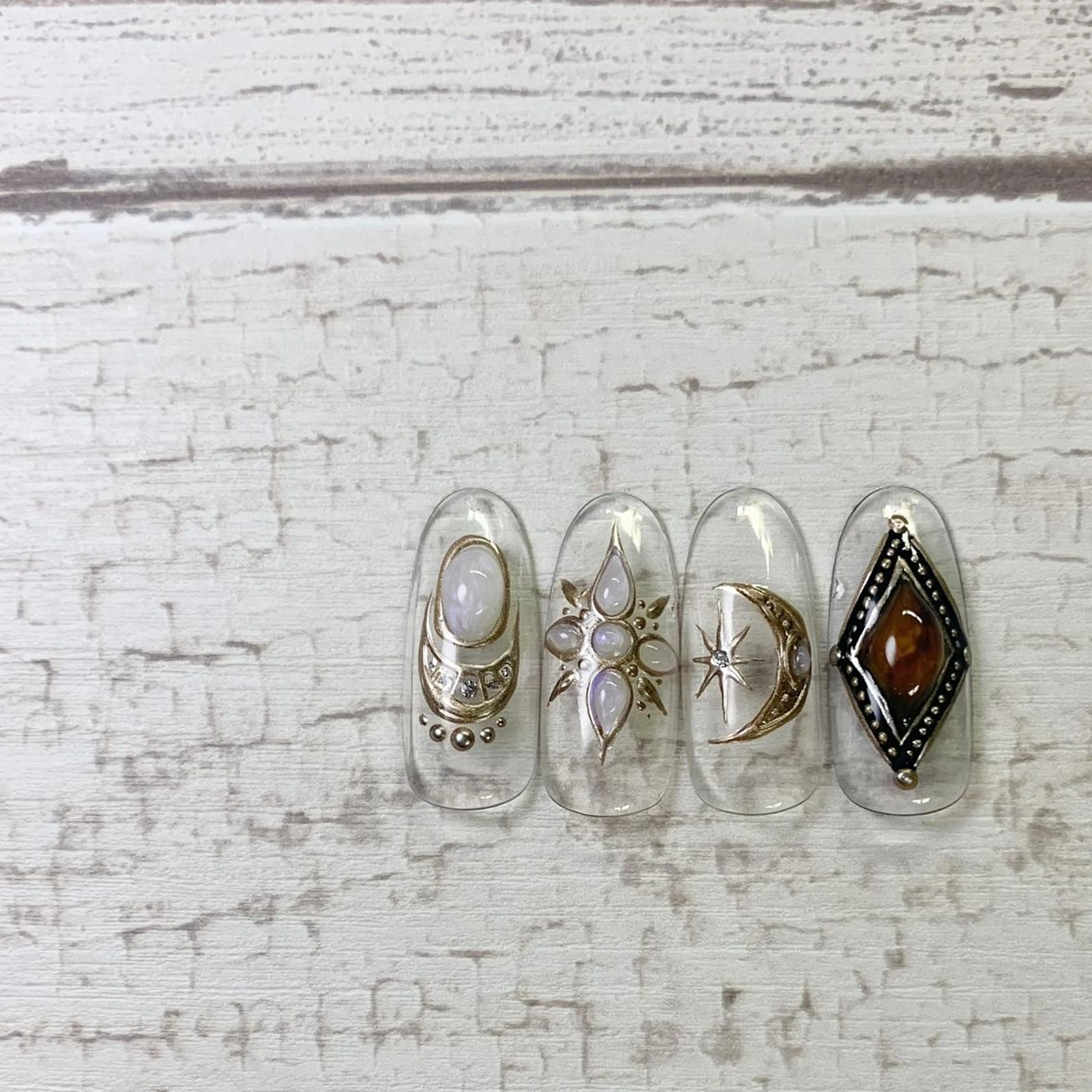 ネイル atelier　FIORITURA所属・FIORITURA aiのネイルデザイン