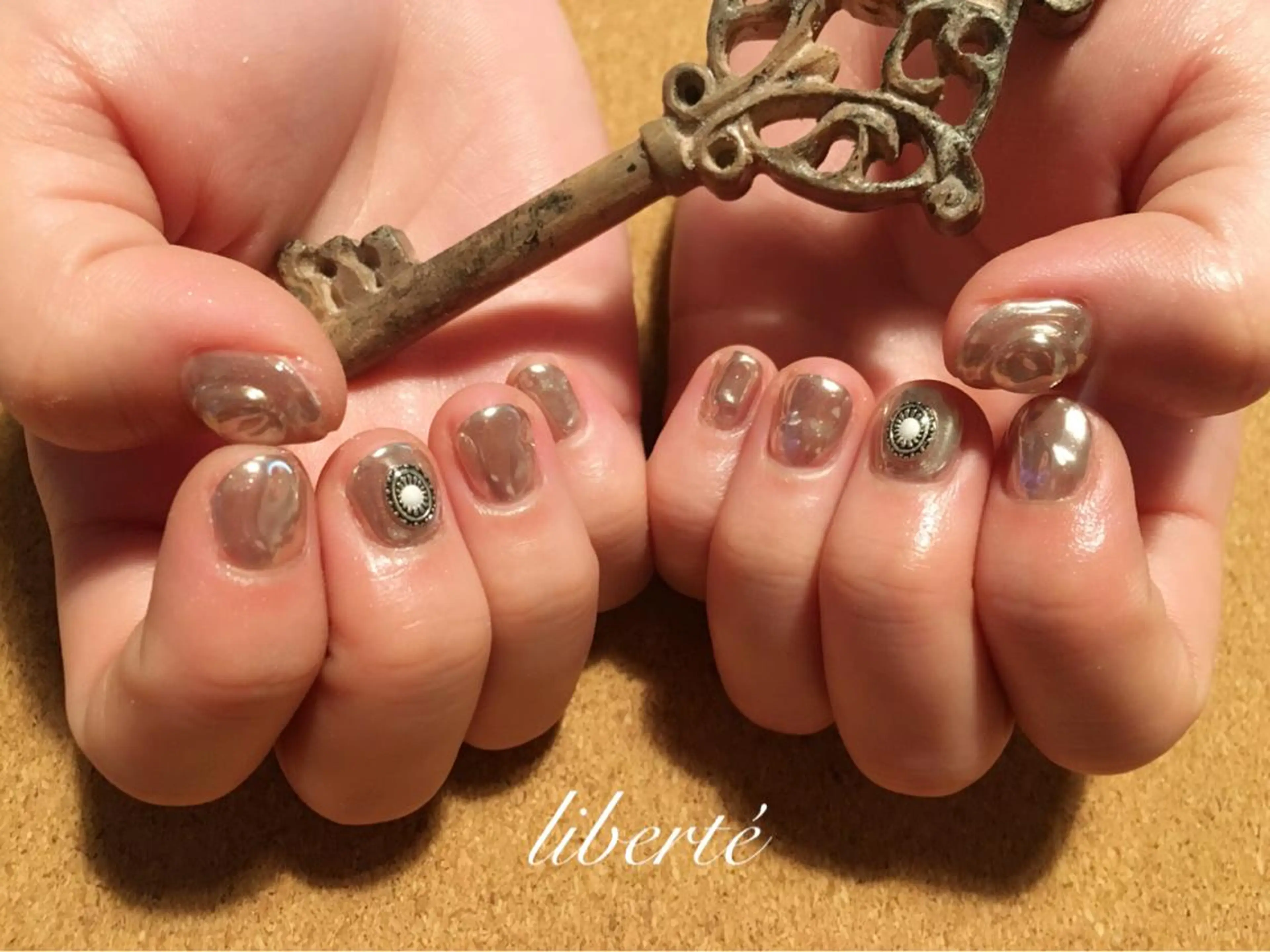 ネイル liberté (リベルテ)のネイルデザイン