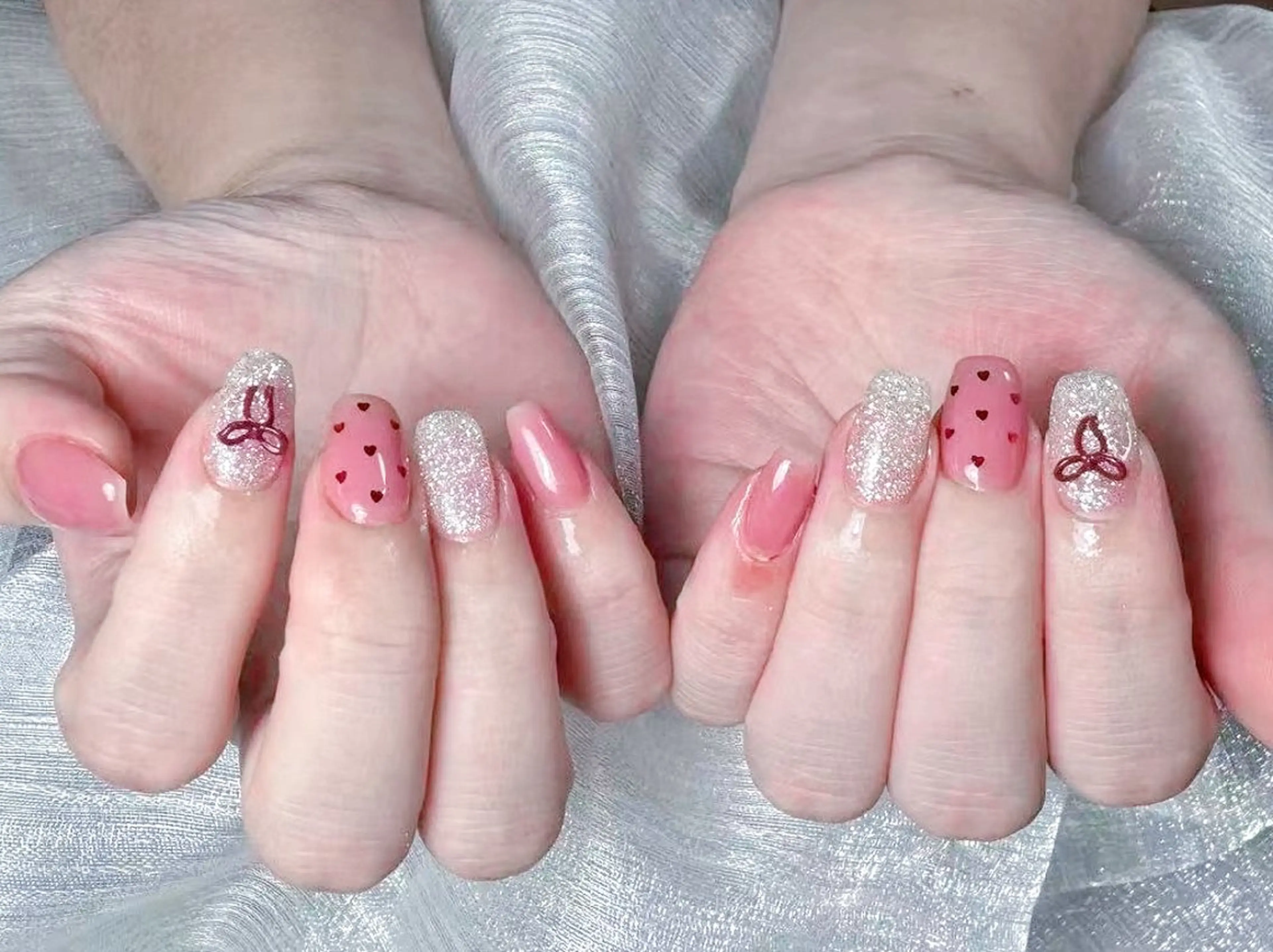 ネイル 長さ出し フレンチネイル グラデーション マグネットネイル マグネットフレンチ ハンドネイル ハンドケア るか 池袋のネイルデザイン