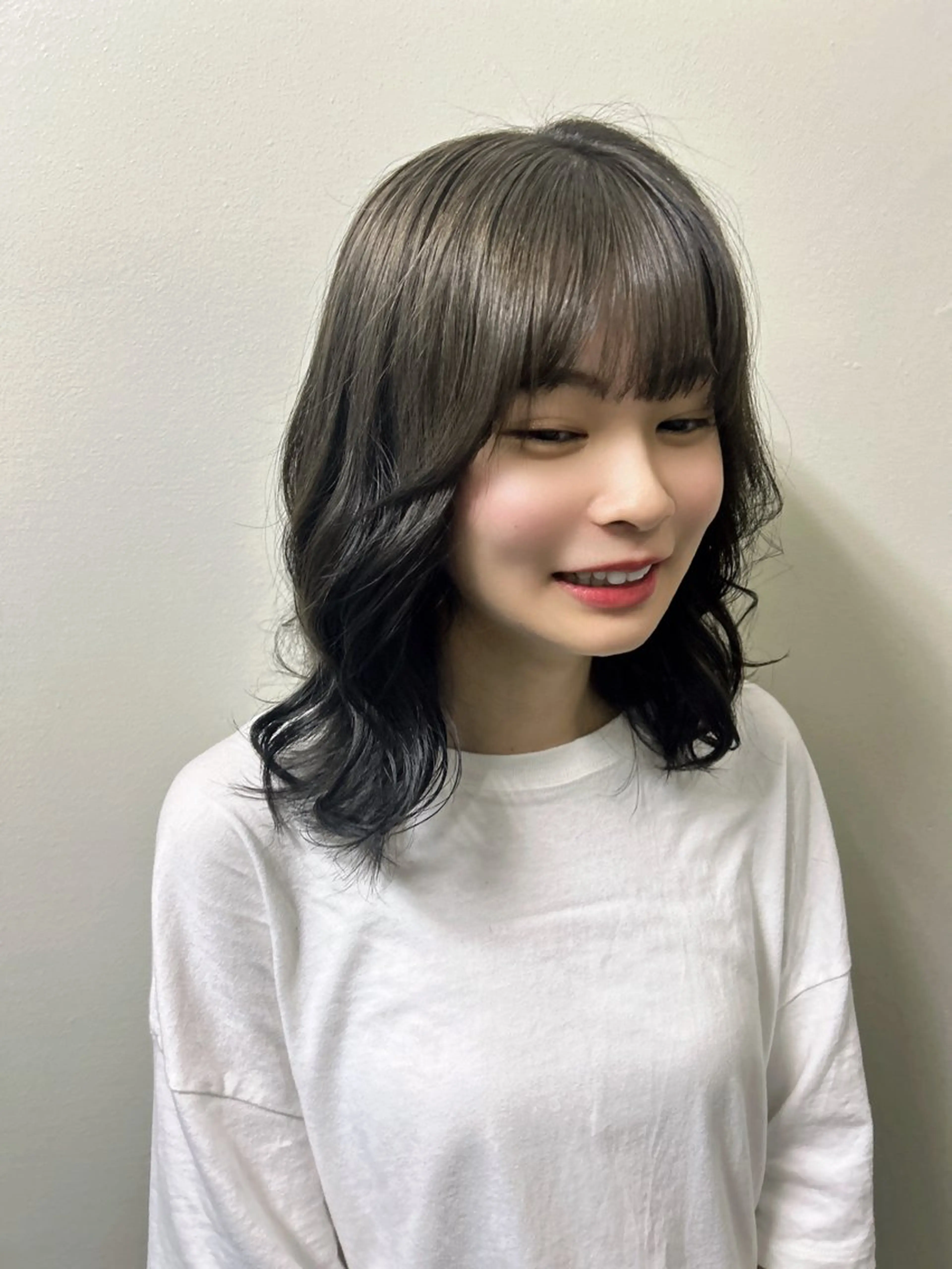 ミディアム カット ヘアカラー トリートメント 透明感/ダブル カラー/SHISEIのヘアスタイル