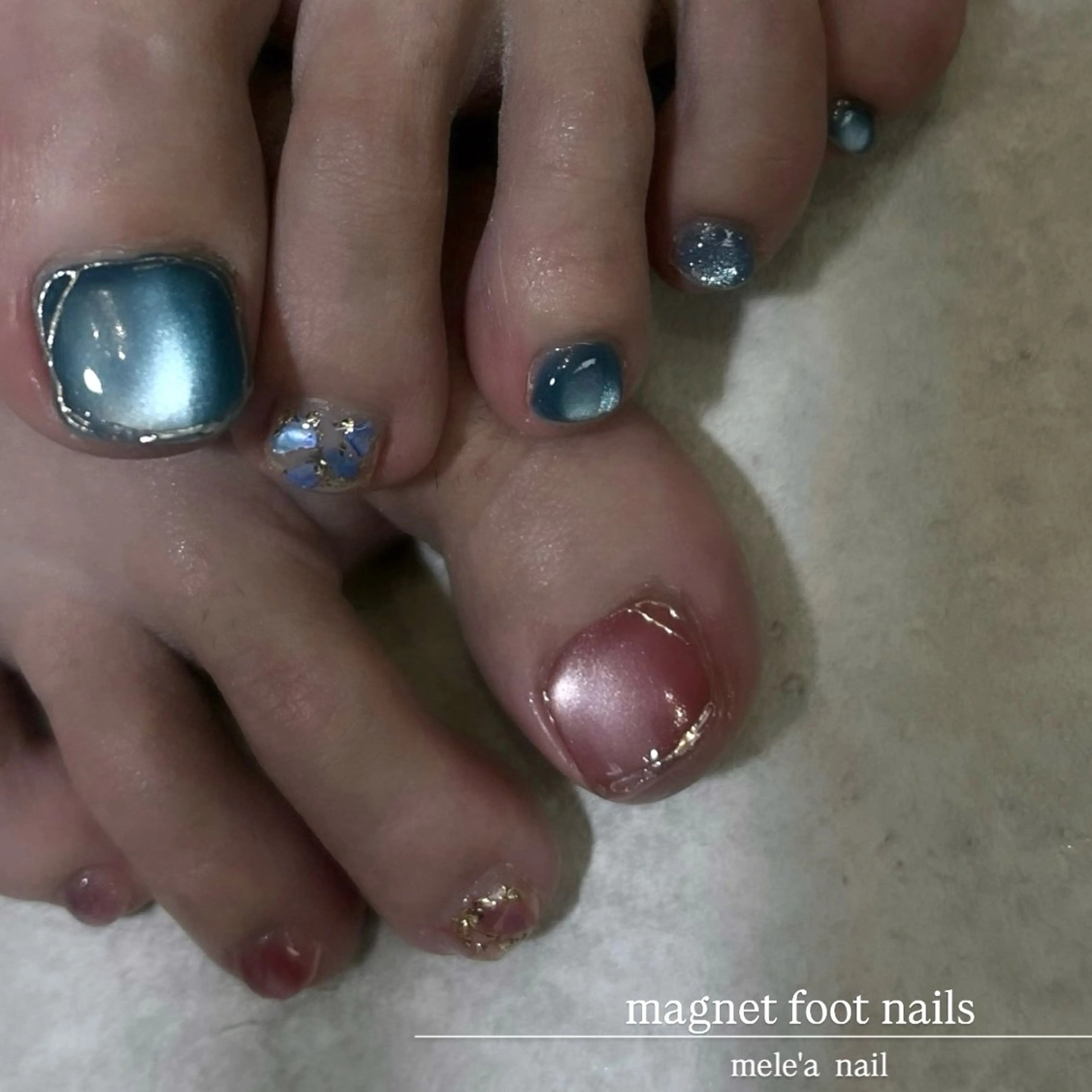 ネイル マグネットネイル フットネイル miho meléanailのネイルデザイン