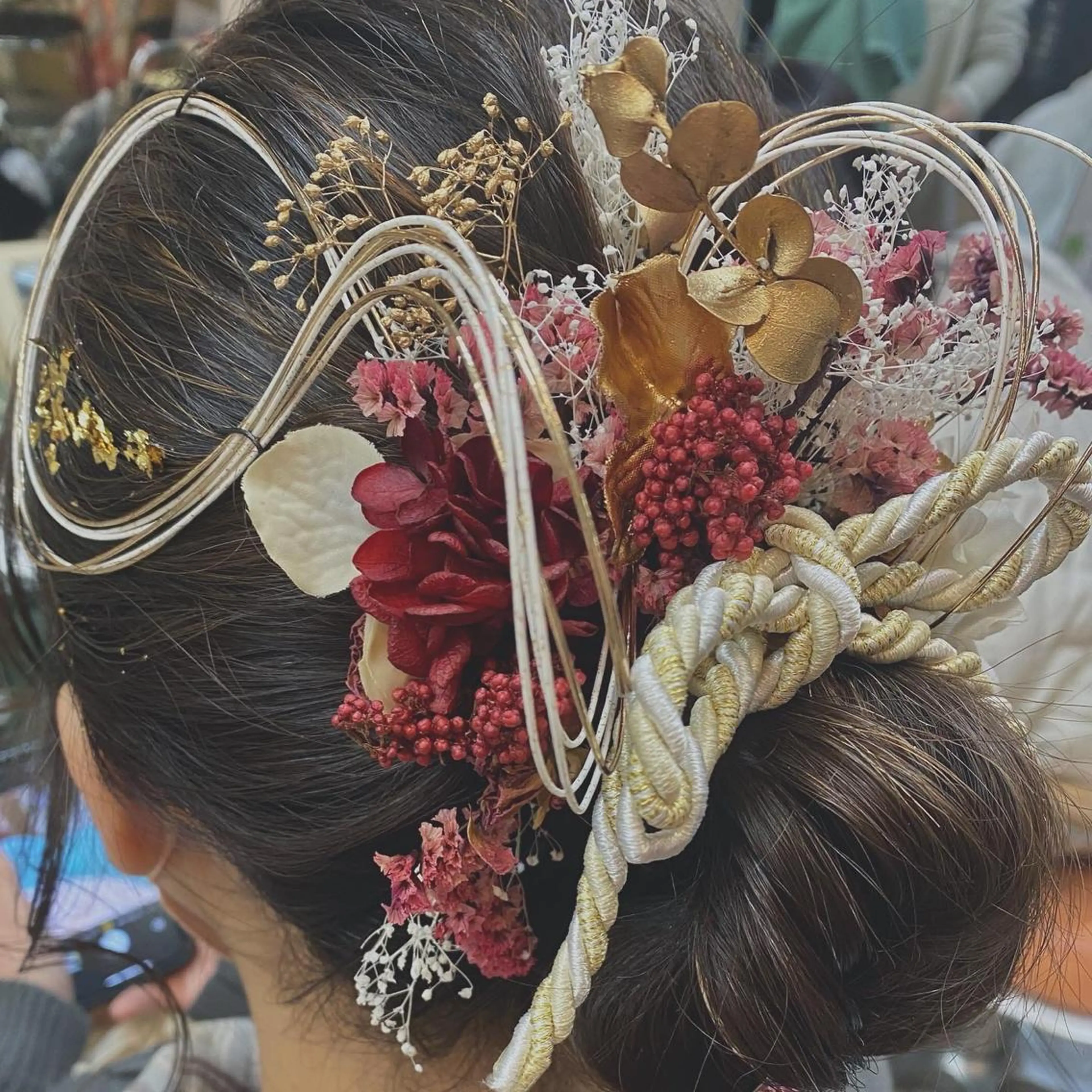 セミロング カラー パーマ ヘアアレンジ メンズ キッズ ネイル マツエク・マツパ アイブロウ モリモト サナのヘアスタイル