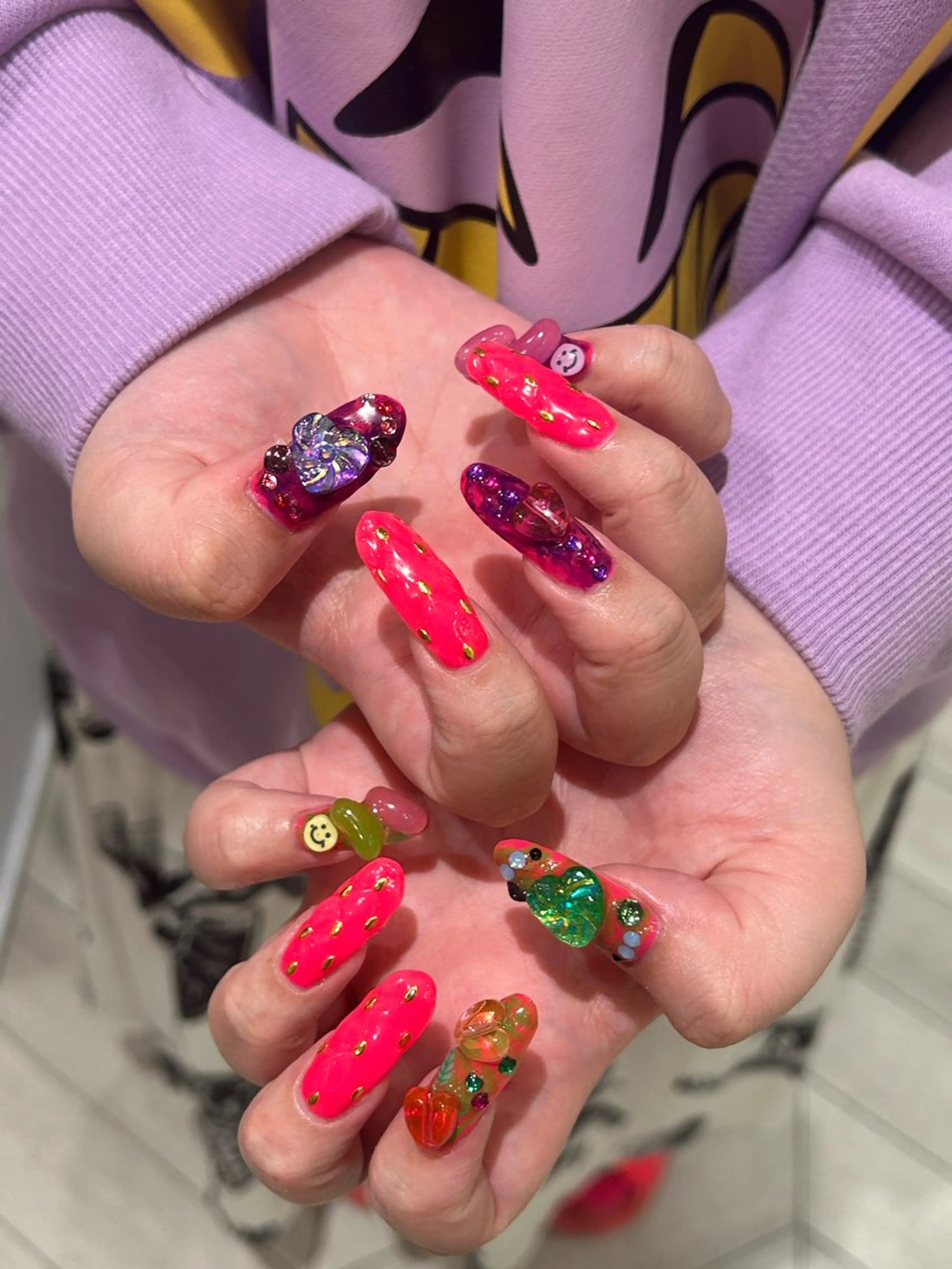 ネイル ꪆৎ平行アーチ ྀི ワカナの眉毛・アイブロウイメージ