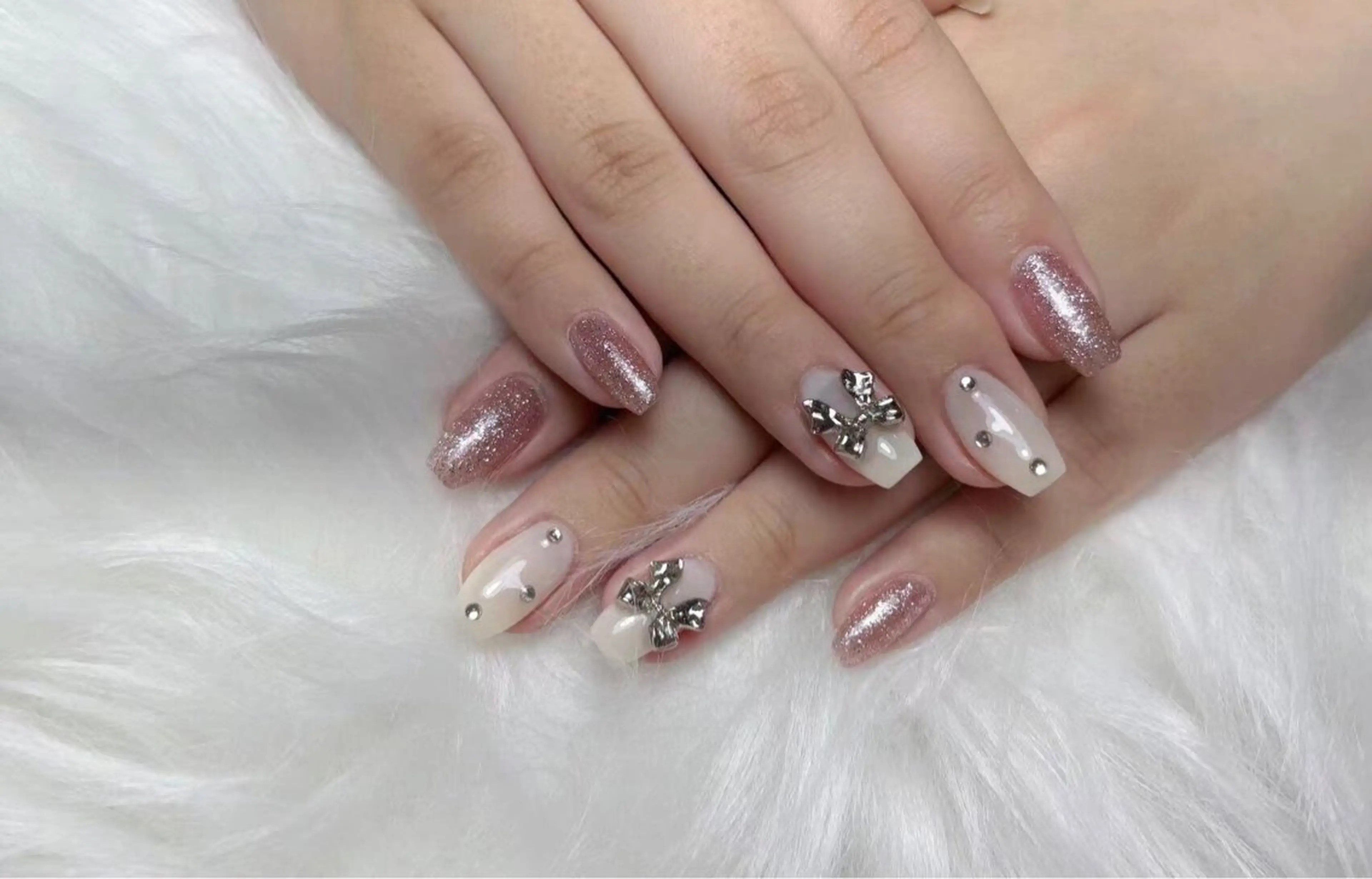 ネイル チークネイル 長さ出し フラッシュネイル フットネイル フレンチネイル Niko nailサロンのネイルデザイン