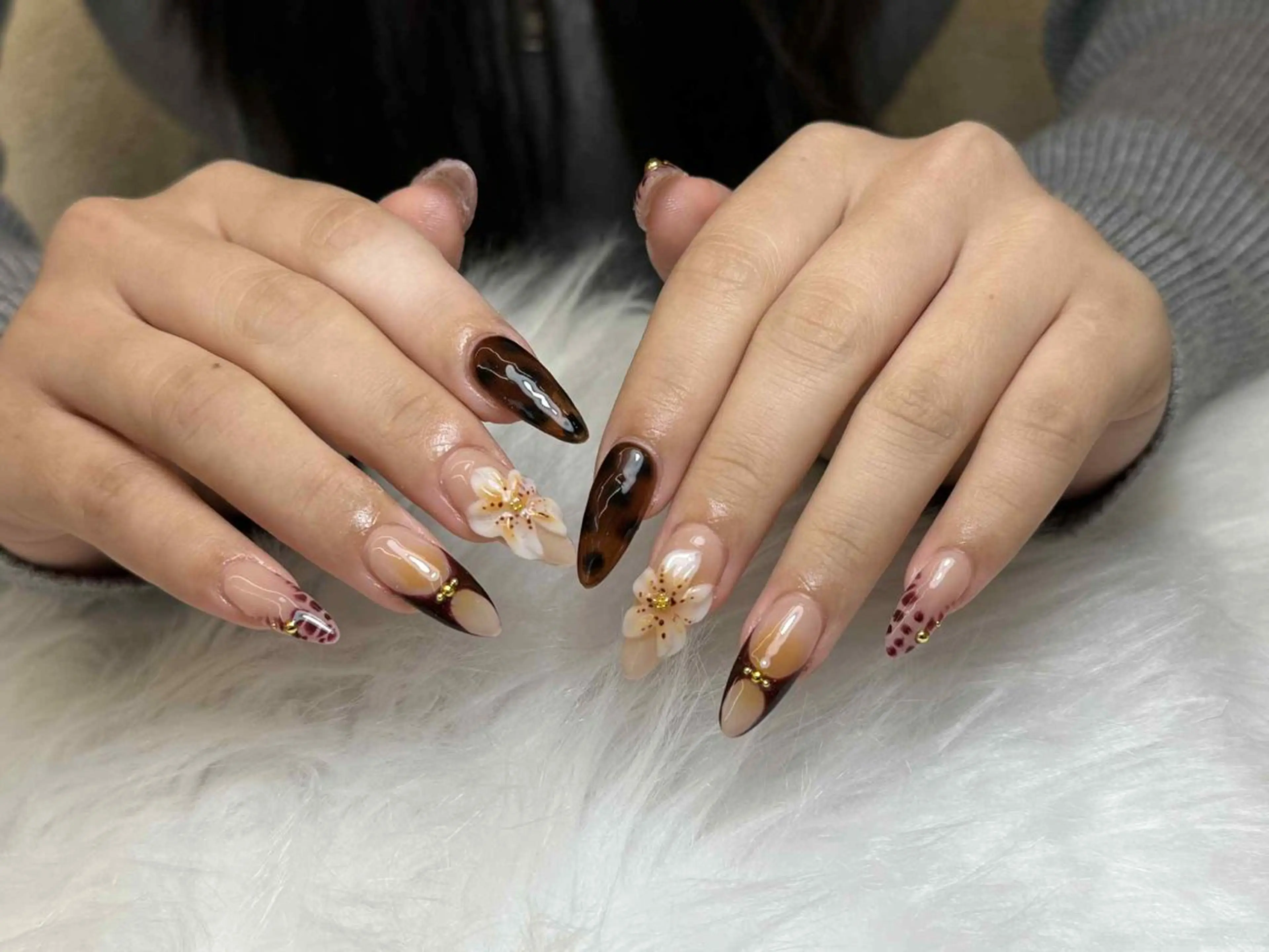 ネイル Luxe Nailのネイルデザイン