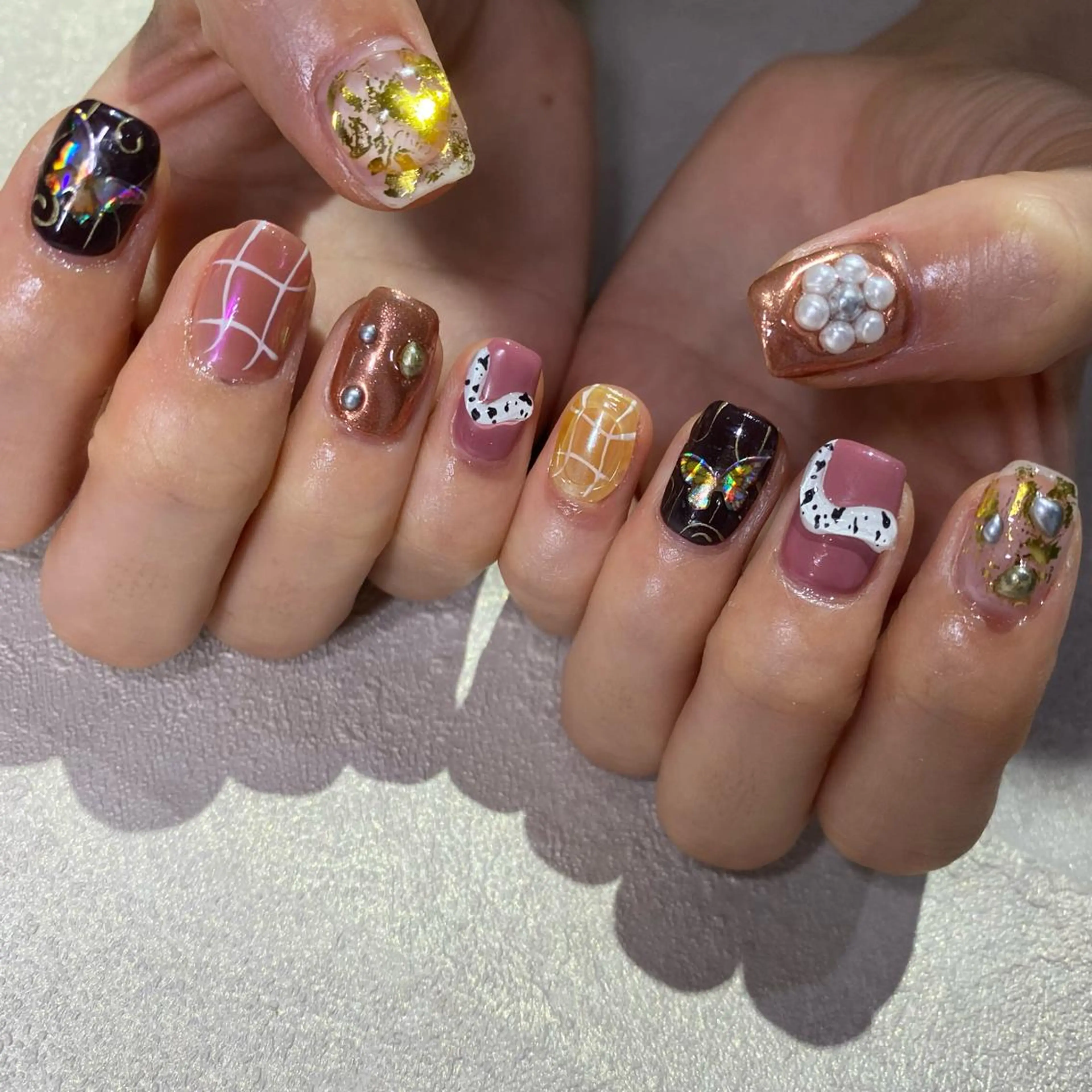 ネイル ハンドネイル Amber21.所属・Nagahama Akariのネイルデザイン