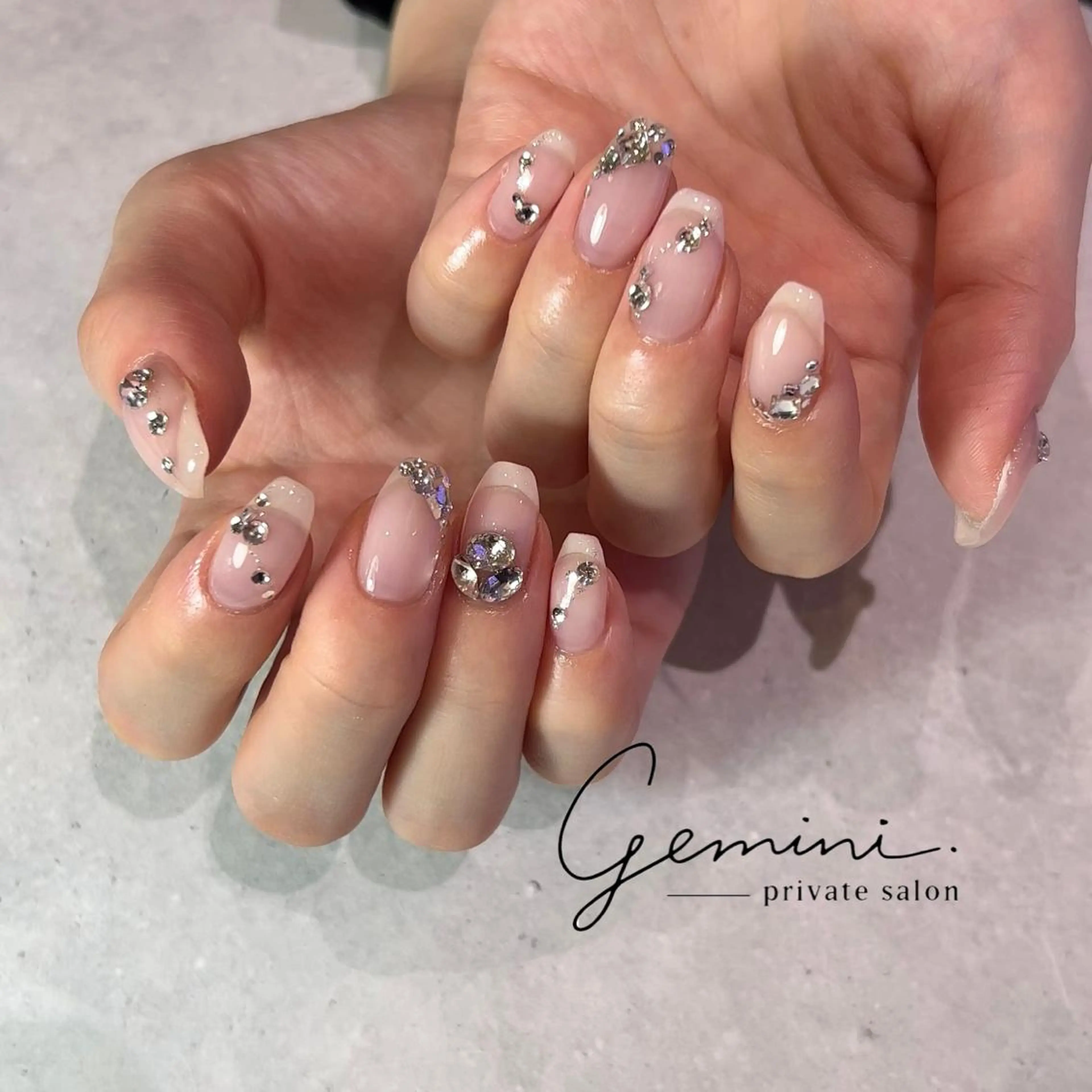 ネイル Gemini. 【ジェミニ】のネイルデザイン