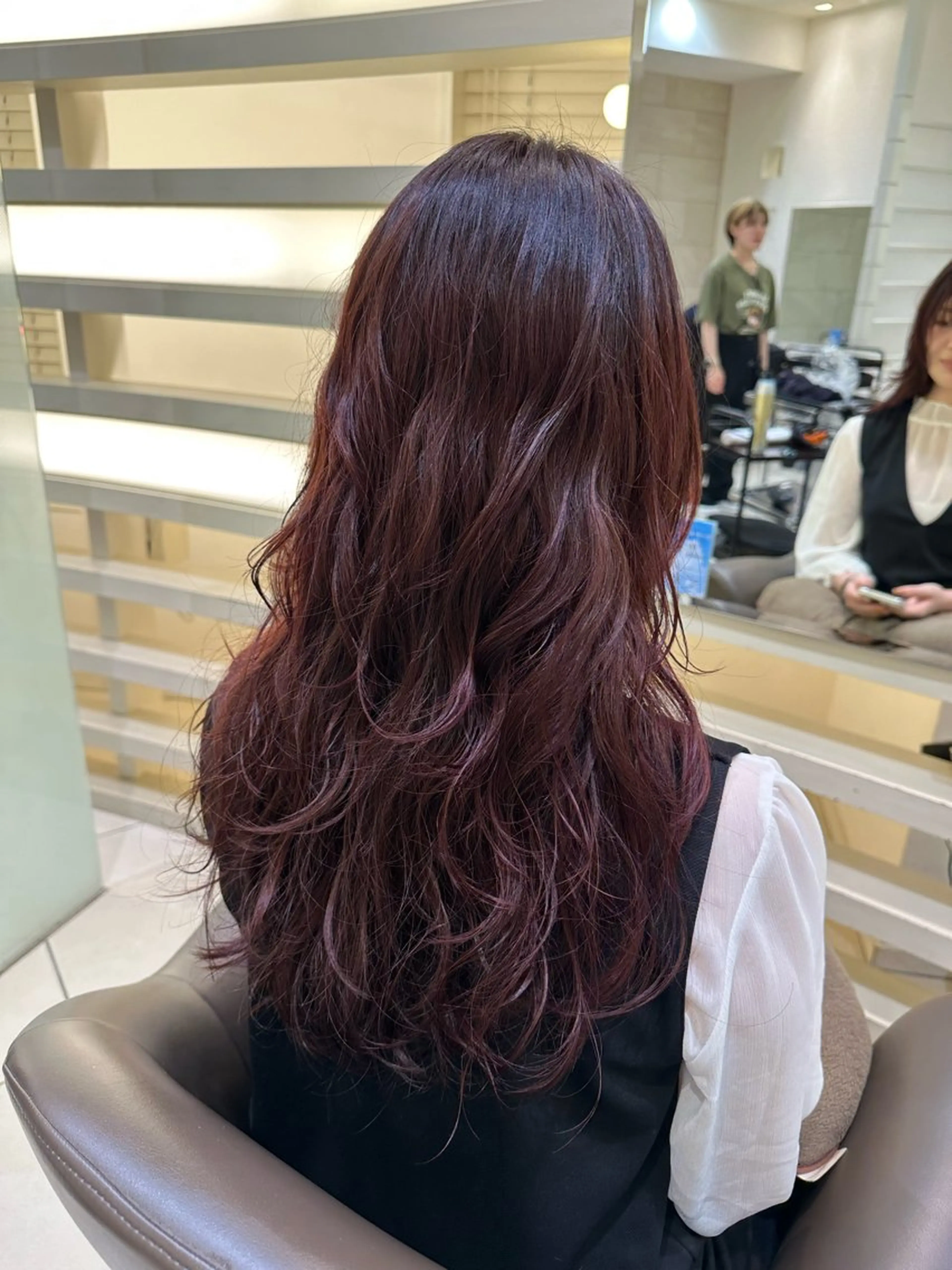 ロング カラー ヘアアレンジ タイトボブ個性派カラ ーAKANEのヘアスタイル
