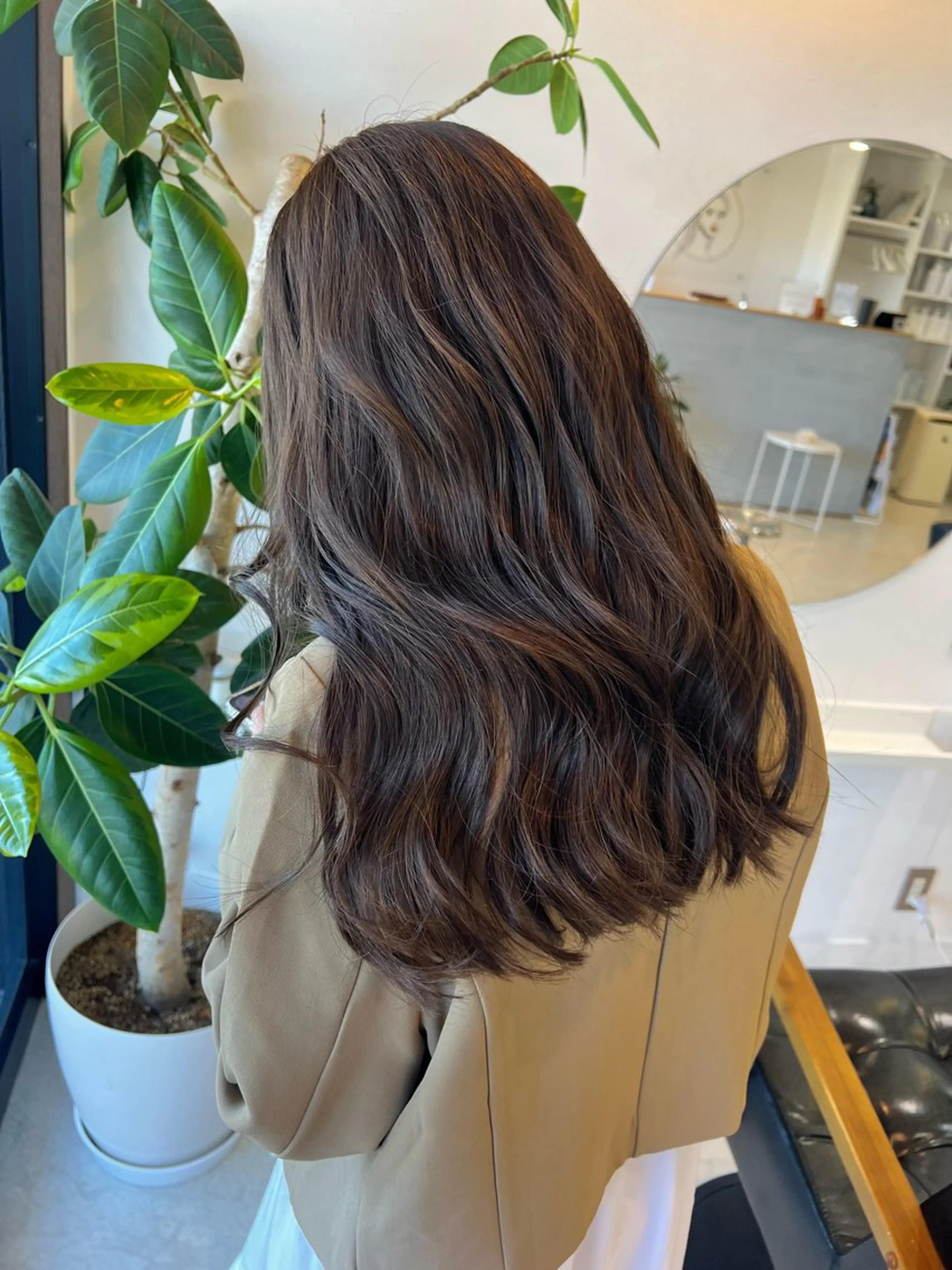 カラー ヘアカラー カドムラ モエのヘアスタイル