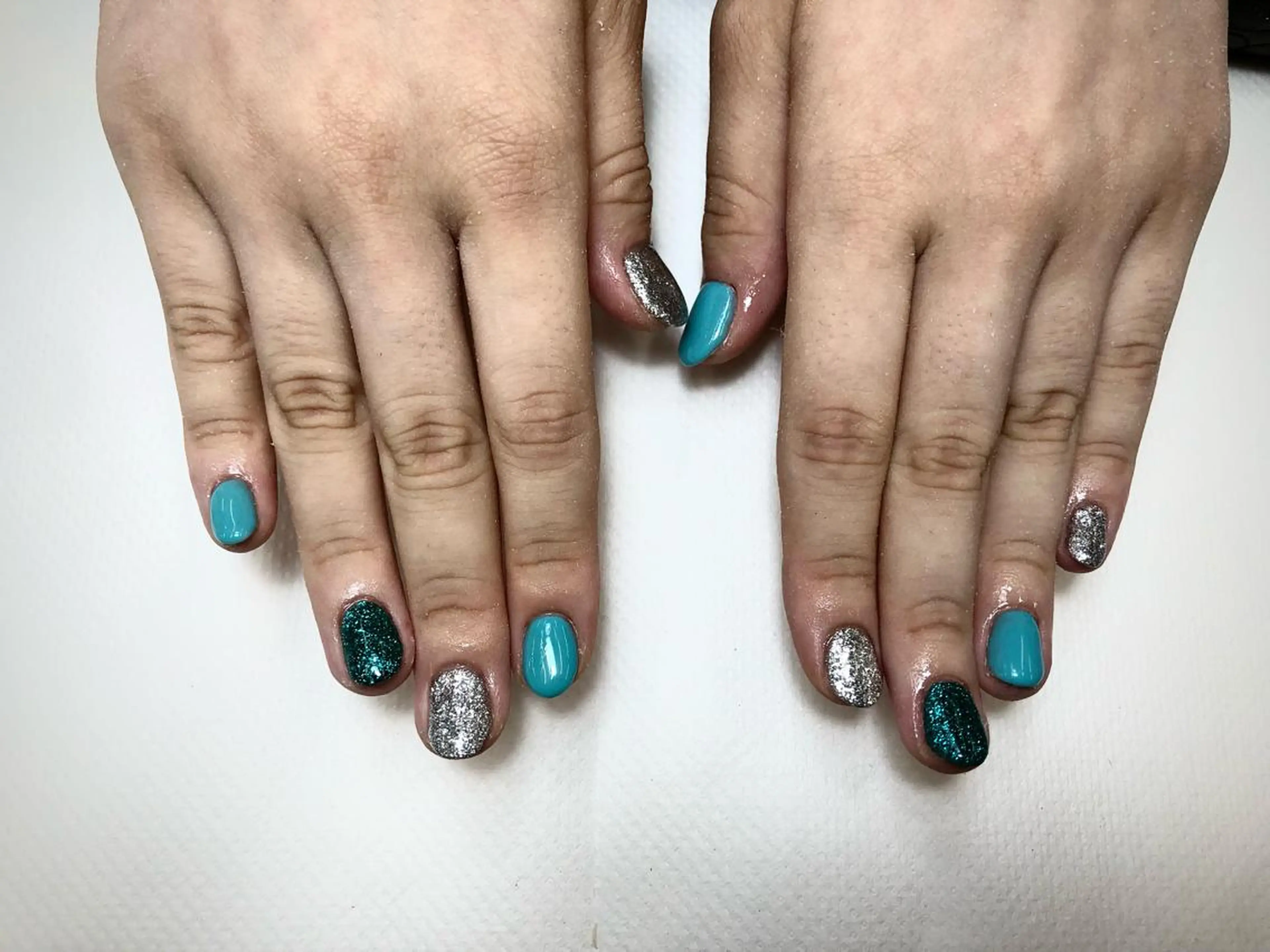 ネイル ラメ(グリッター) MAXKELLY 大阪・梅田店所属・徳田 亜衣佳のネイルデザイン