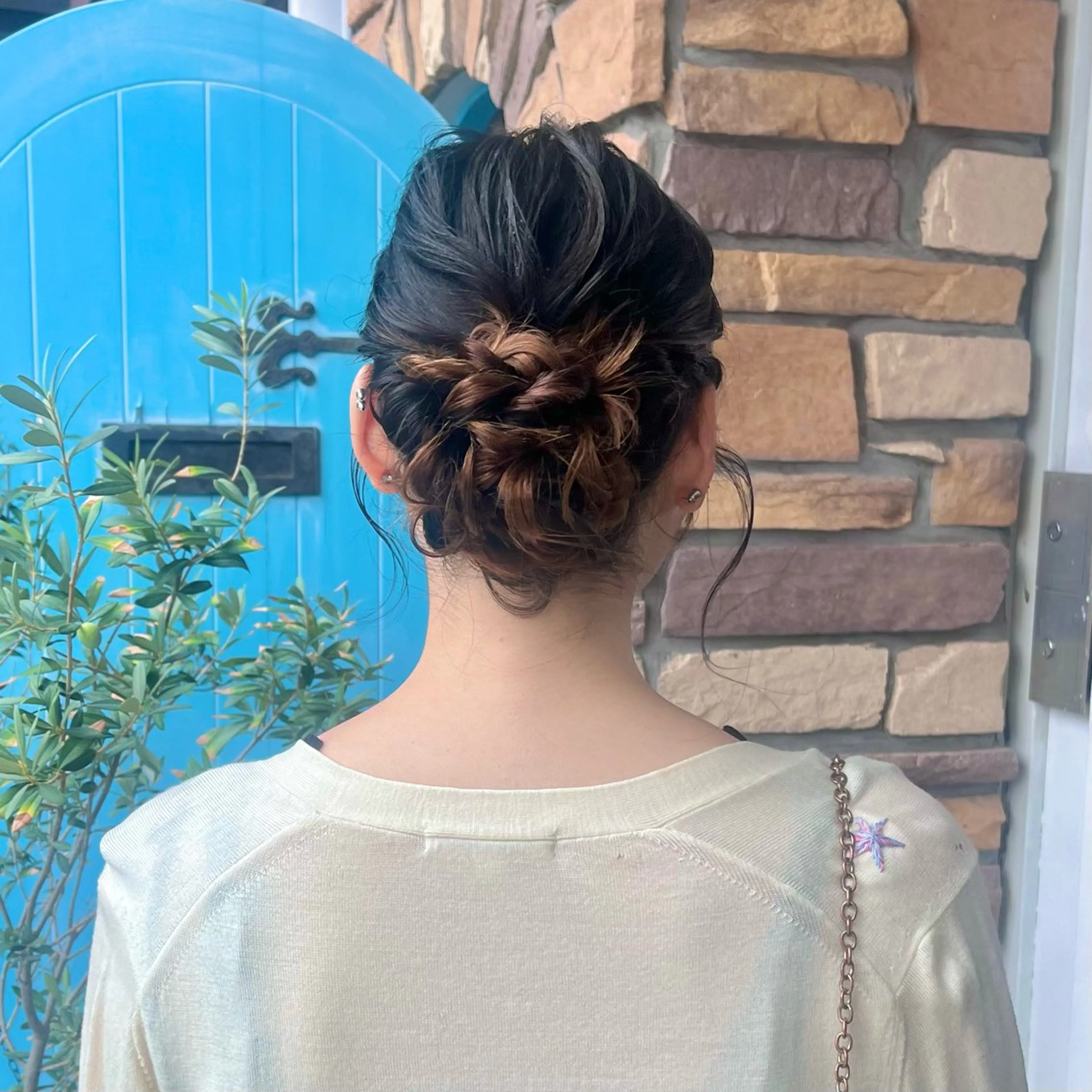 セミロング ヘアセット 伊藤 玲衣のヘアスタイル